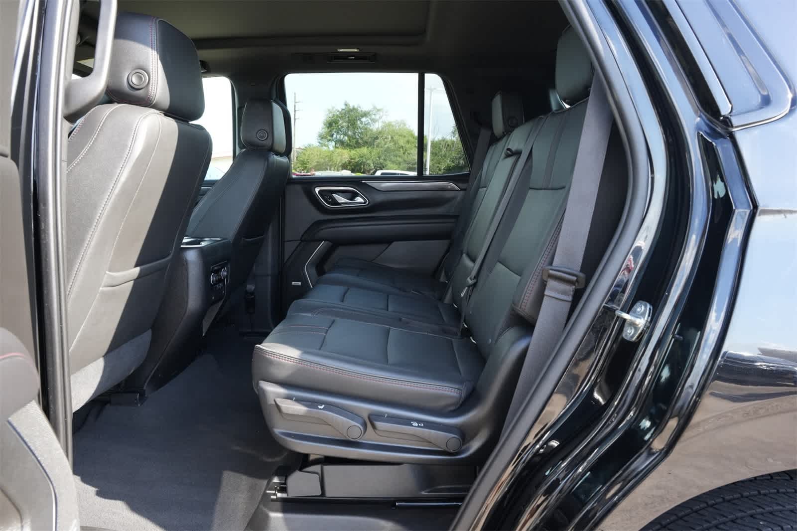 Thumbnail: 2021 Chevrolet Tahoe - 18