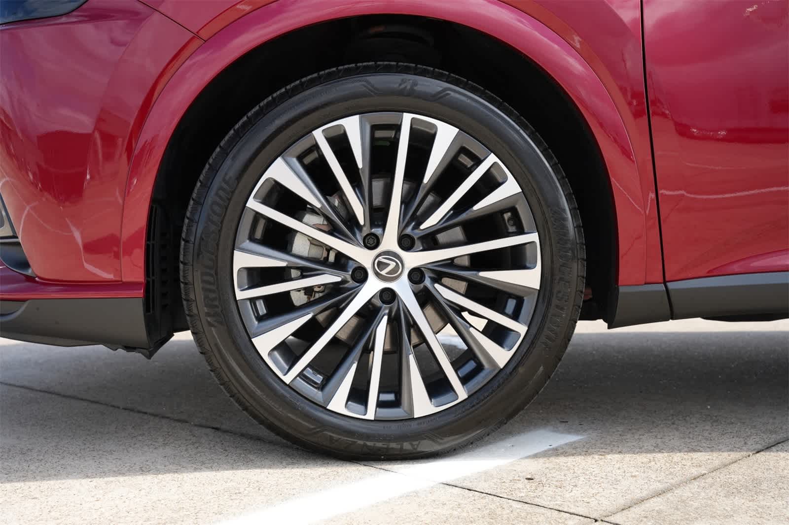 Thumbnail: 2025 Lexus RX - 27