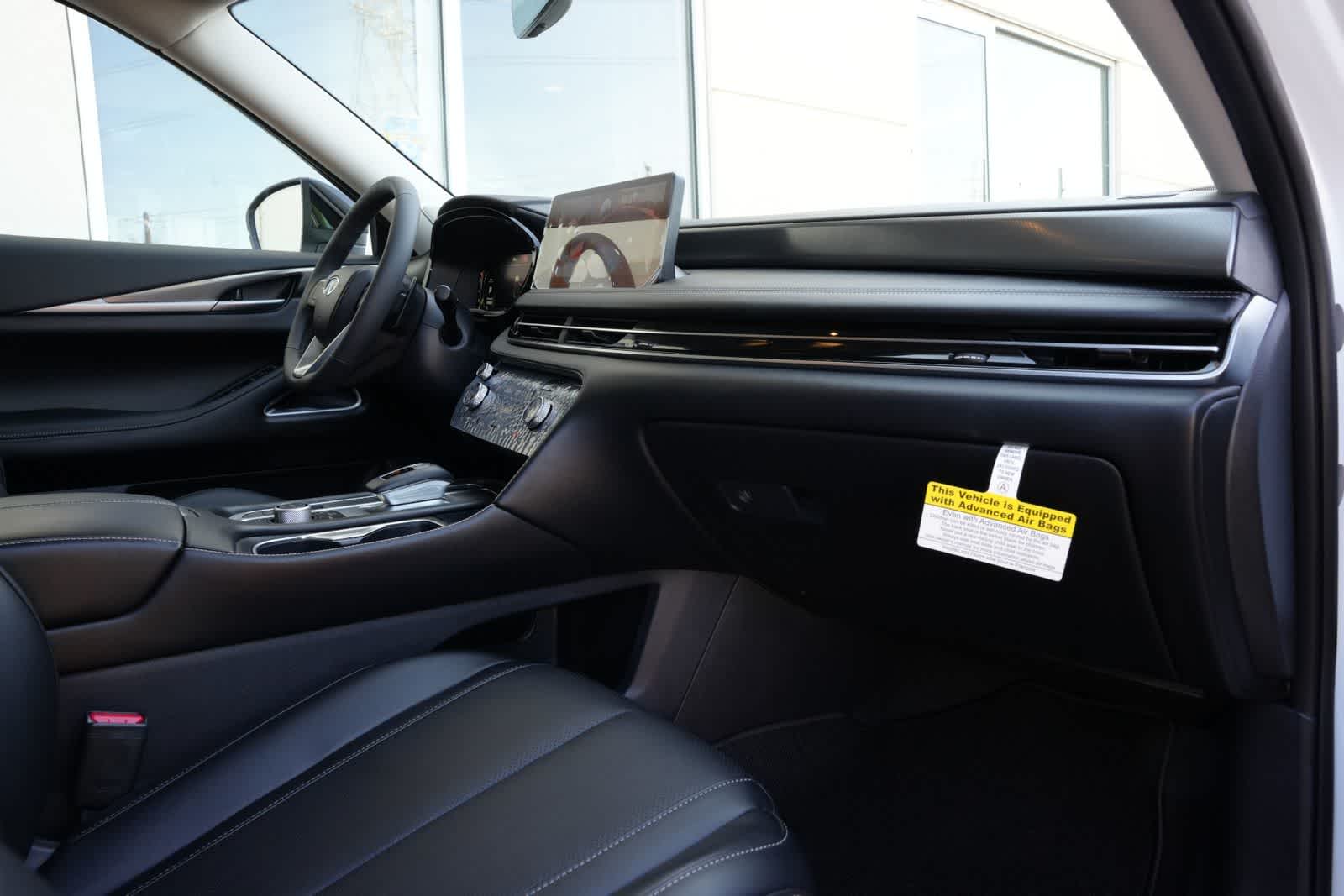 Thumbnail: 2027 INFINITI QX60 - 22