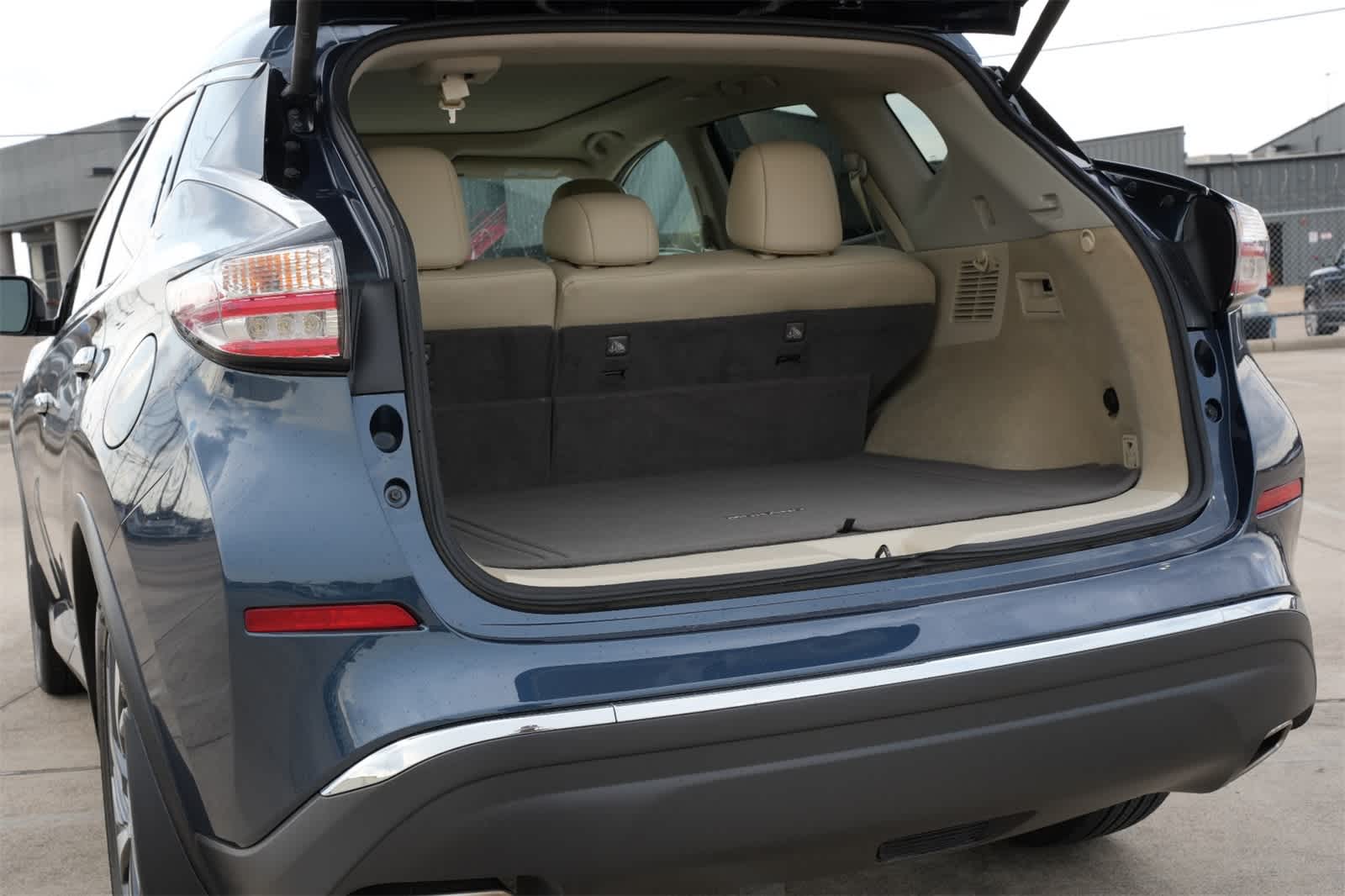 Thumbnail: 2016 Nissan Murano - 19