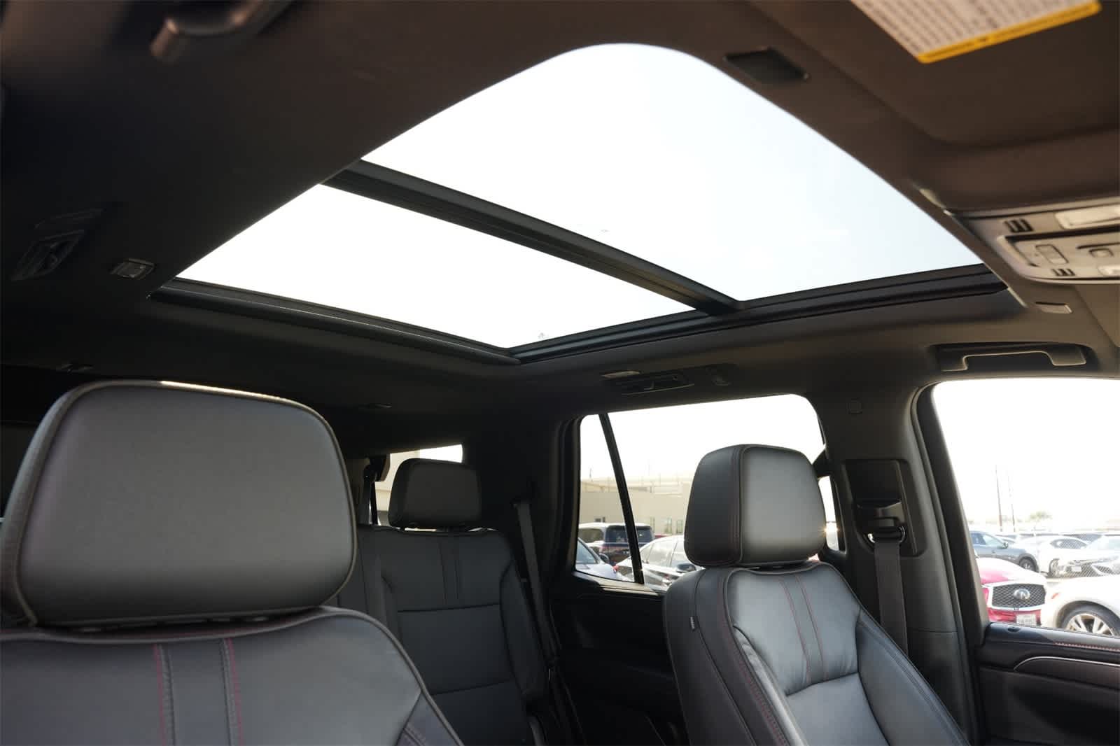 Thumbnail: 2021 Chevrolet Tahoe - 24