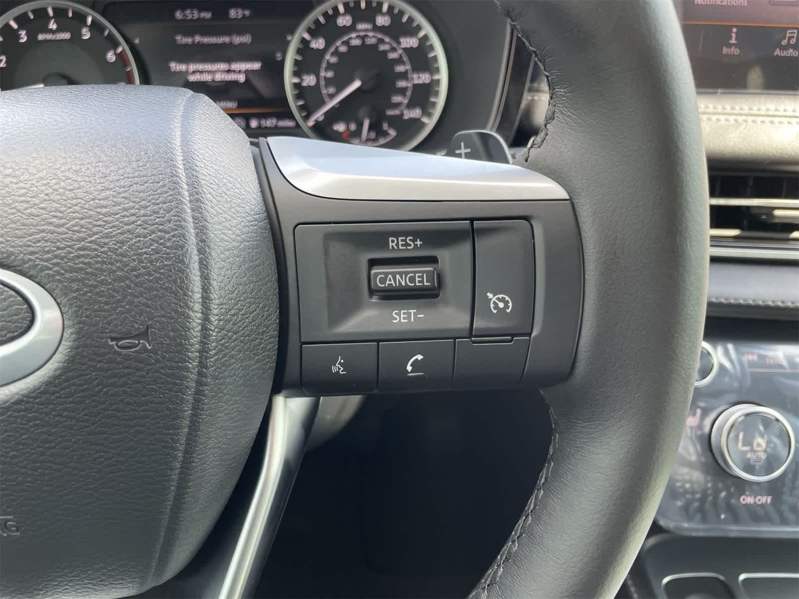 2025 INFINITI QX60 Pure 11