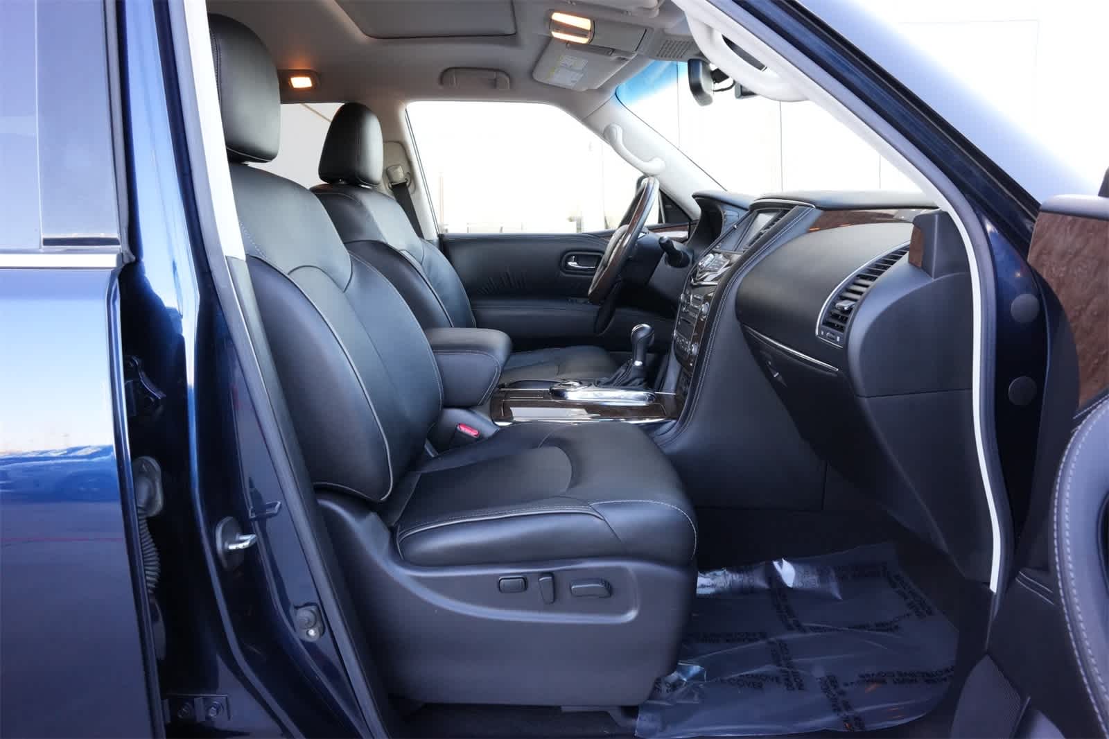 Thumbnail: 2017 INFINITI QX80 - 23