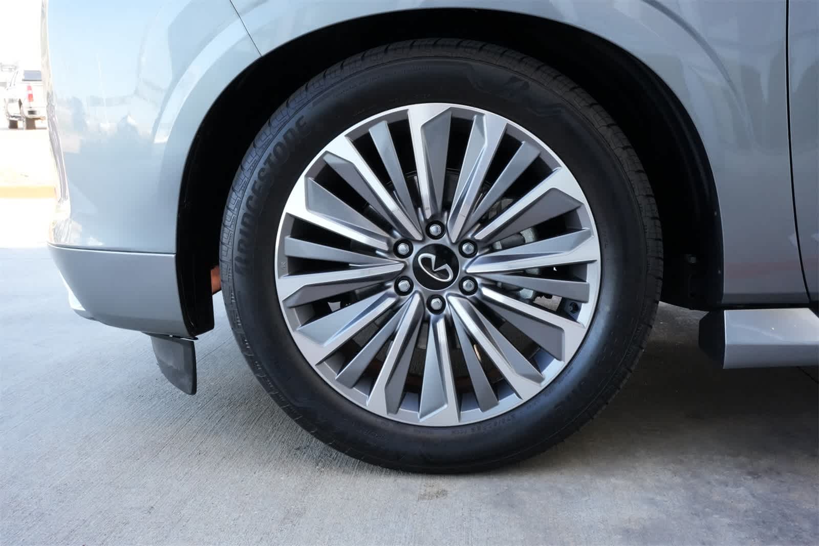 Thumbnail: 2025 INFINITI QX80 - 26