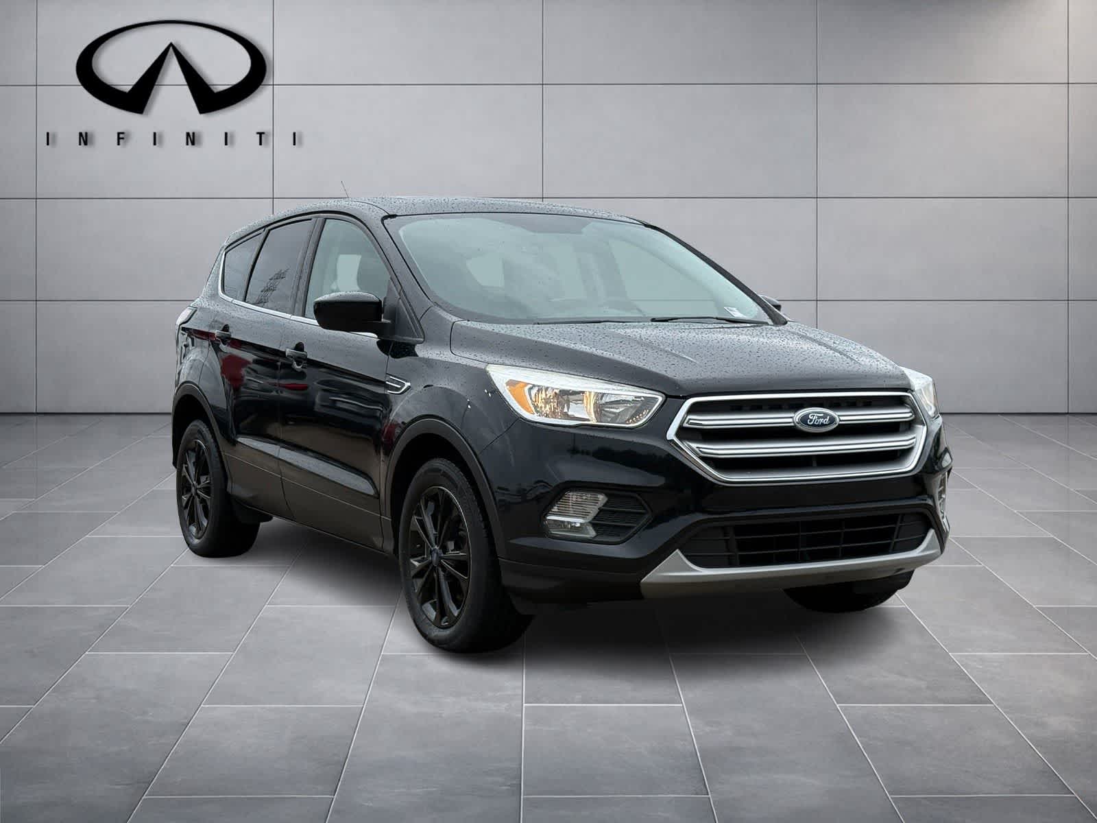 Thumbnail: 2017 Ford Escape - 3