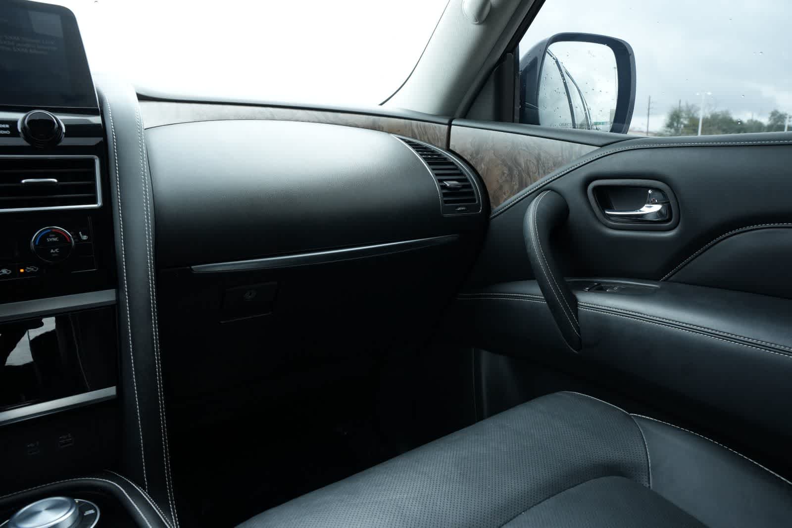 Thumbnail: 2023 INFINITI QX80 - 8