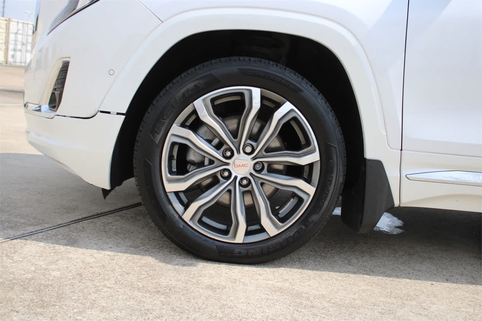 Thumbnail: 2020 GMC Terrain - 30