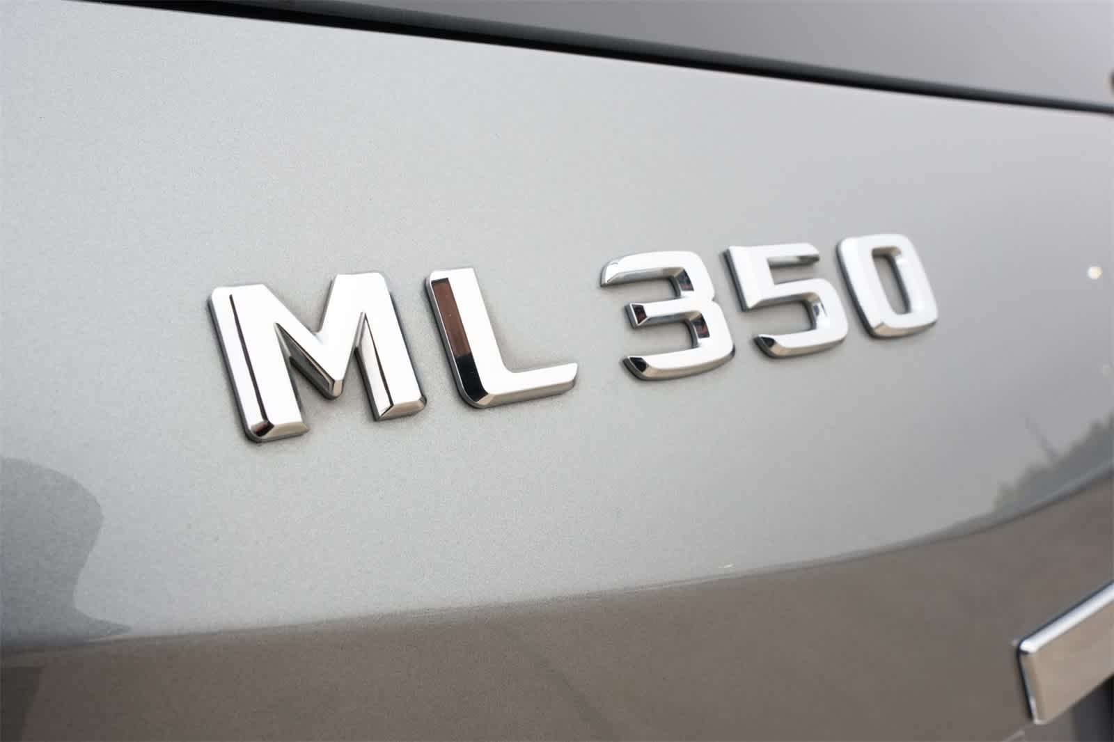 Thumbnail: 2015 Mercedes-Benz M-Class - 17