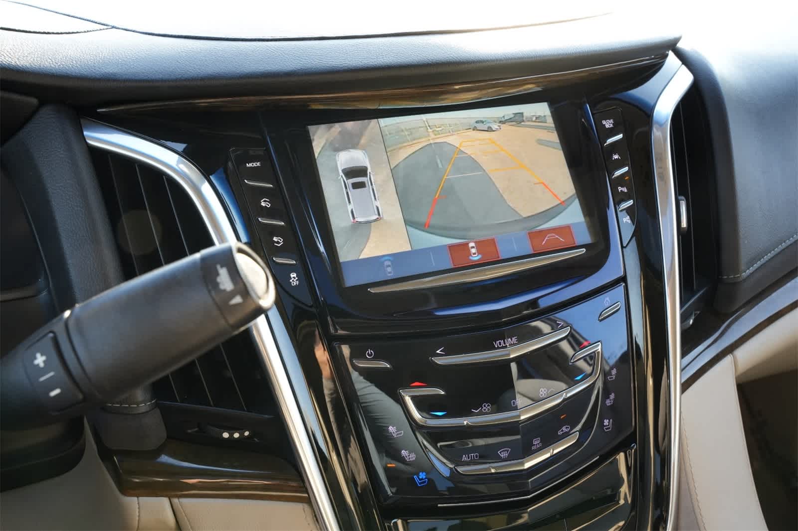 Thumbnail: 2019 Cadillac Escalade - 14