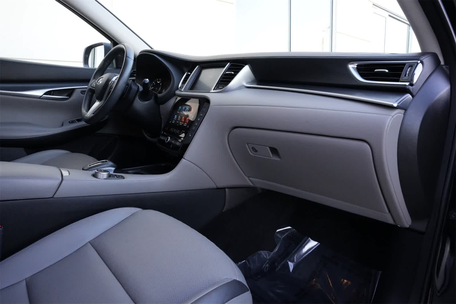 Thumbnail: 2023 INFINITI QX50 - 22