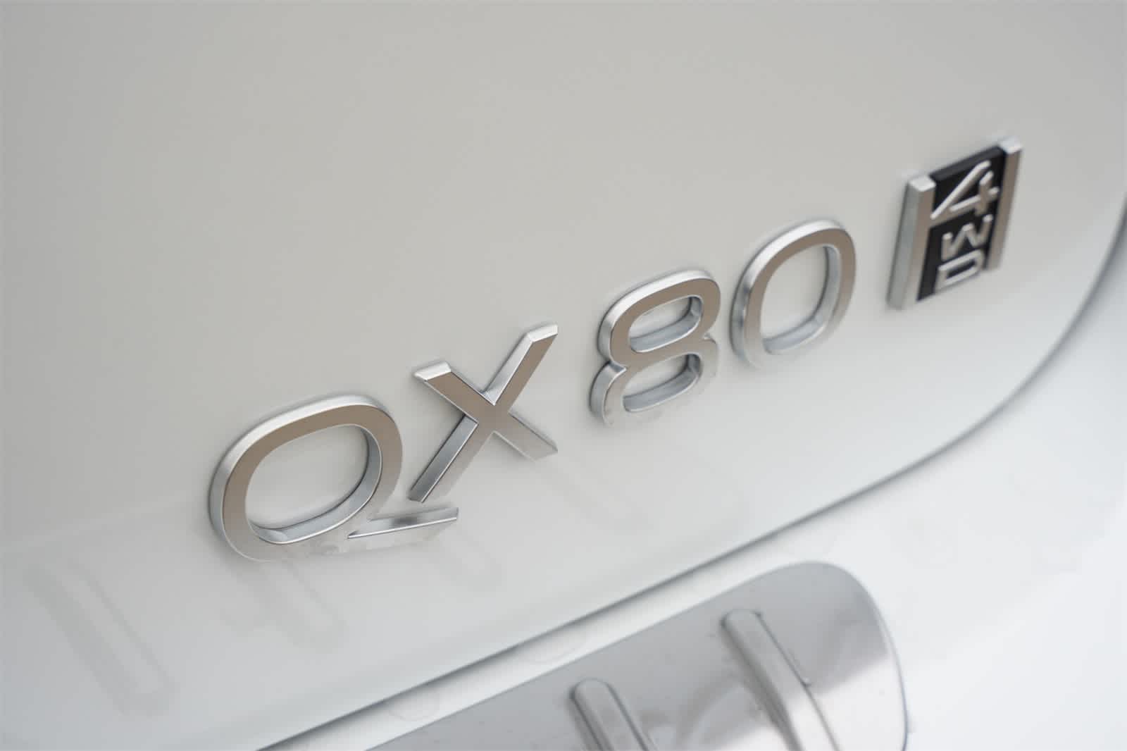 Thumbnail: 2025 INFINITI QX80 - 19