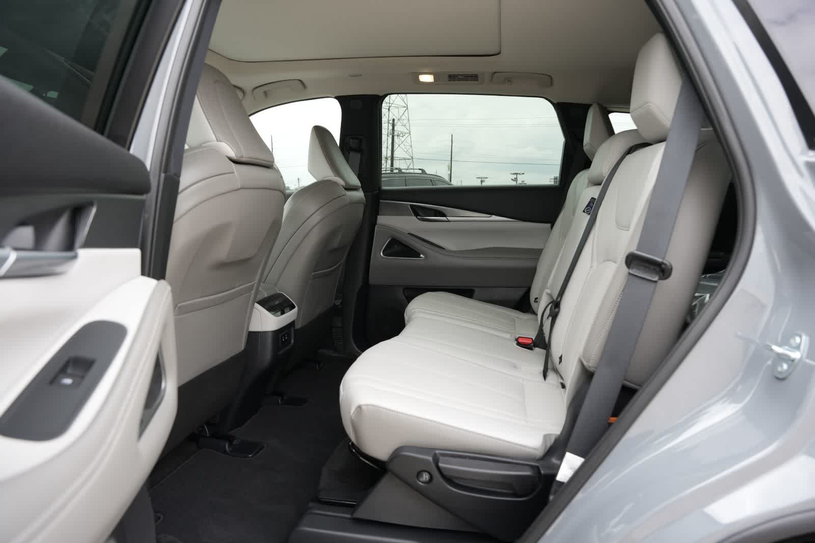 Thumbnail: 2027 INFINITI QX60 - 19