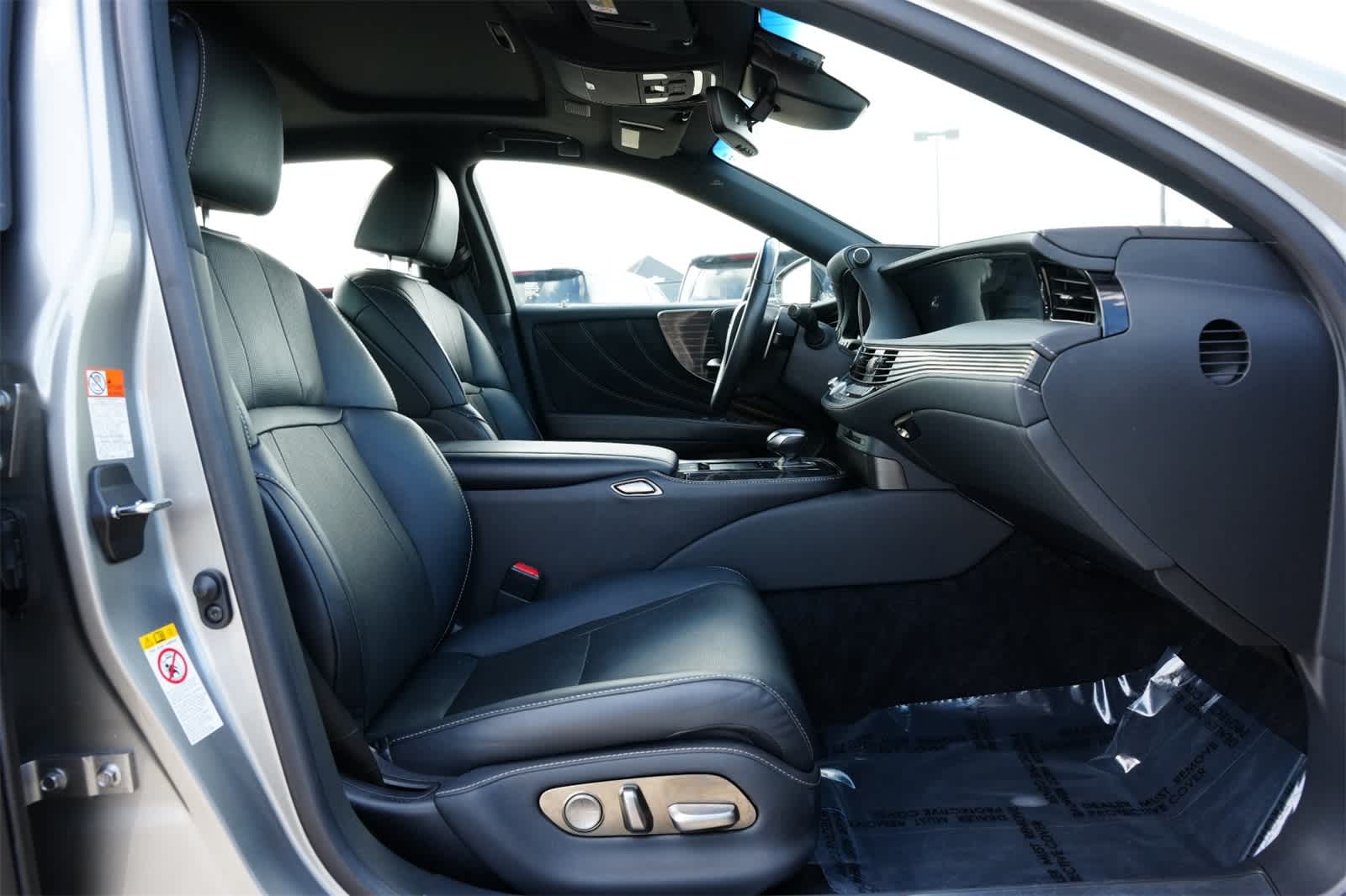 2019 Lexus LS 500 22