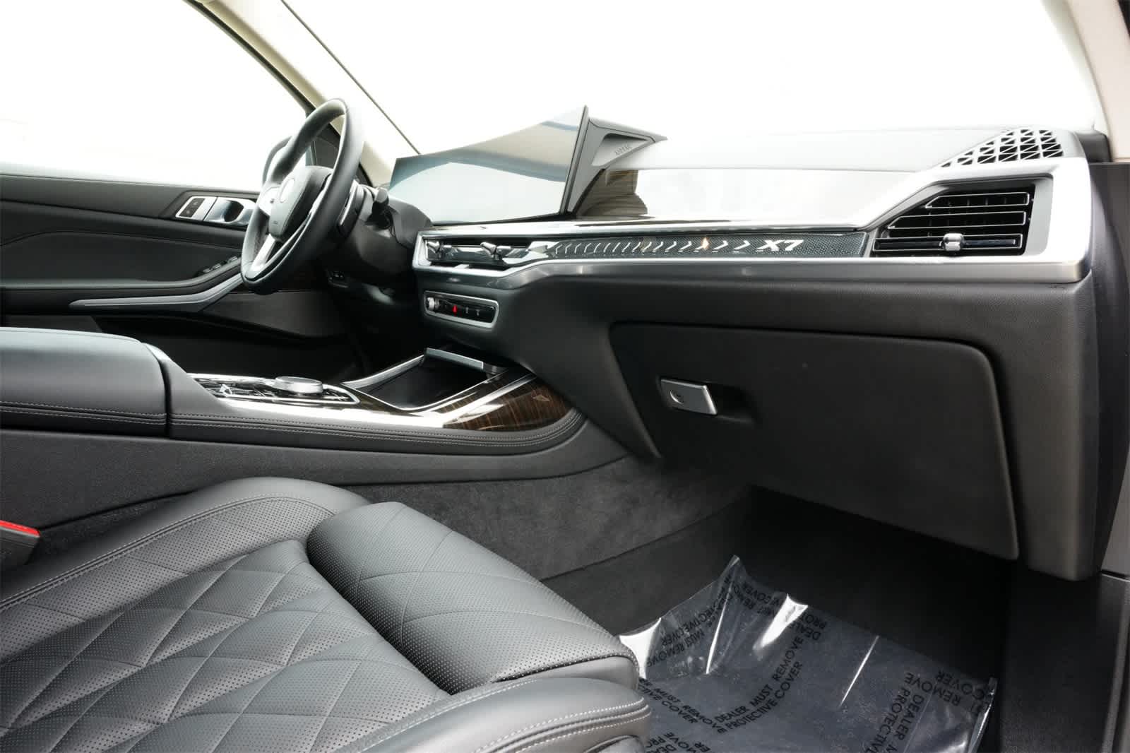Thumbnail: 2024 BMW X7 - 23