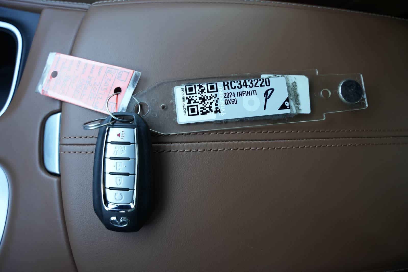 Thumbnail: 2024 INFINITI QX60 - 26