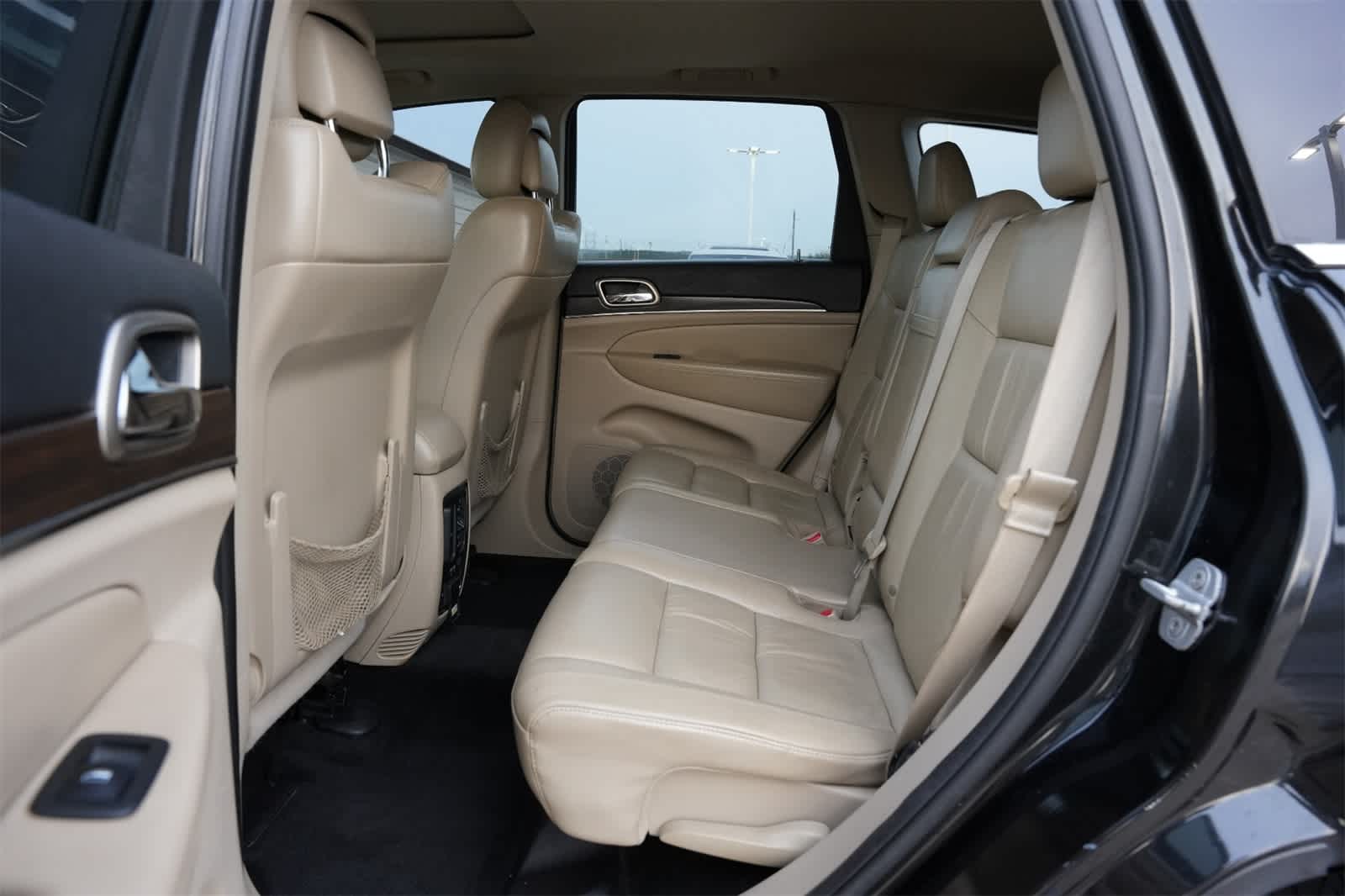 Thumbnail: 2014 Jeep Grand Cherokee - 18