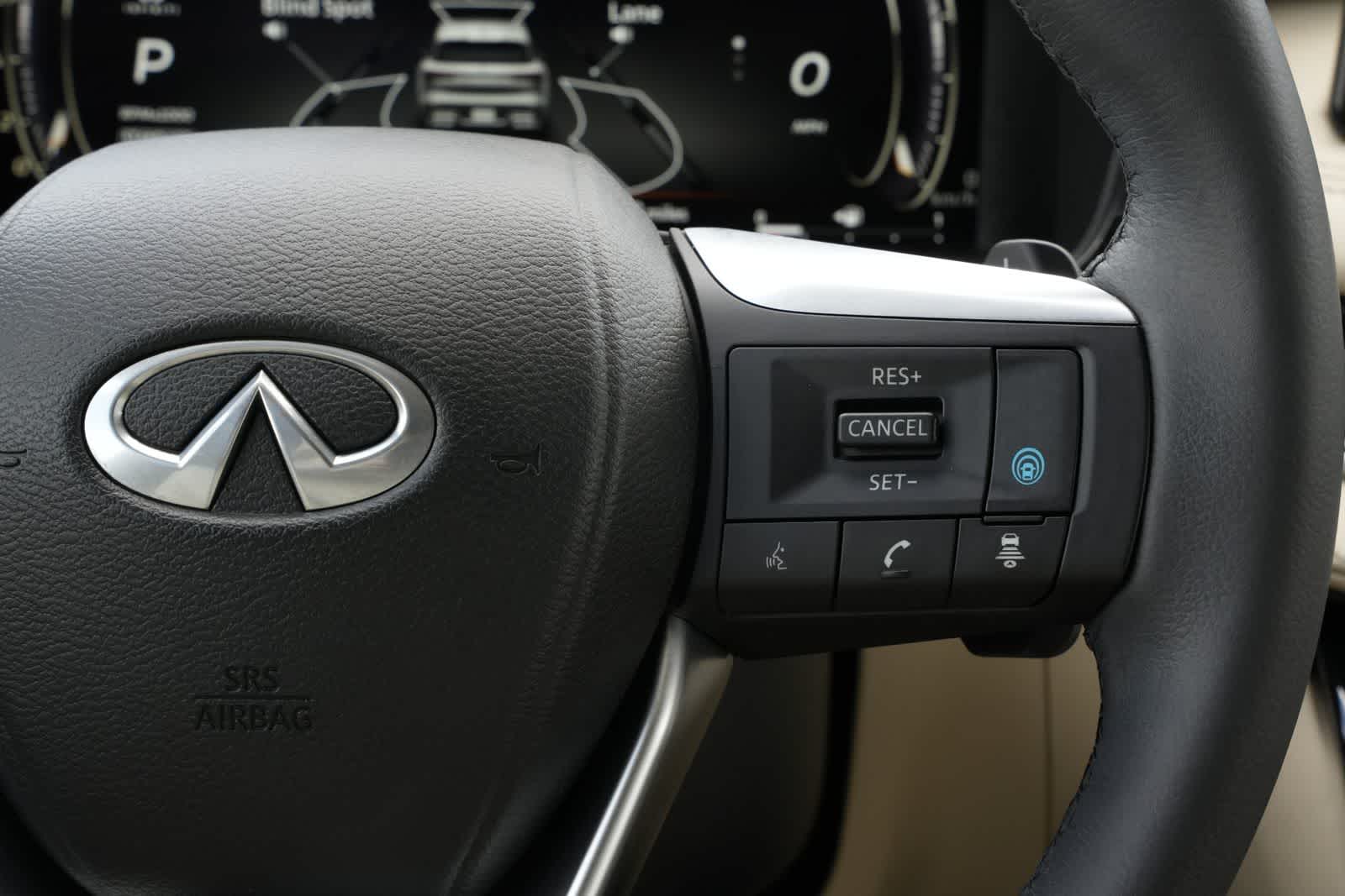 Thumbnail: 2023 INFINITI QX60 - 11