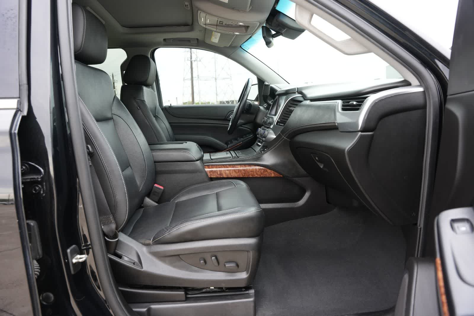 Thumbnail: 2019 Chevrolet Suburban - 22