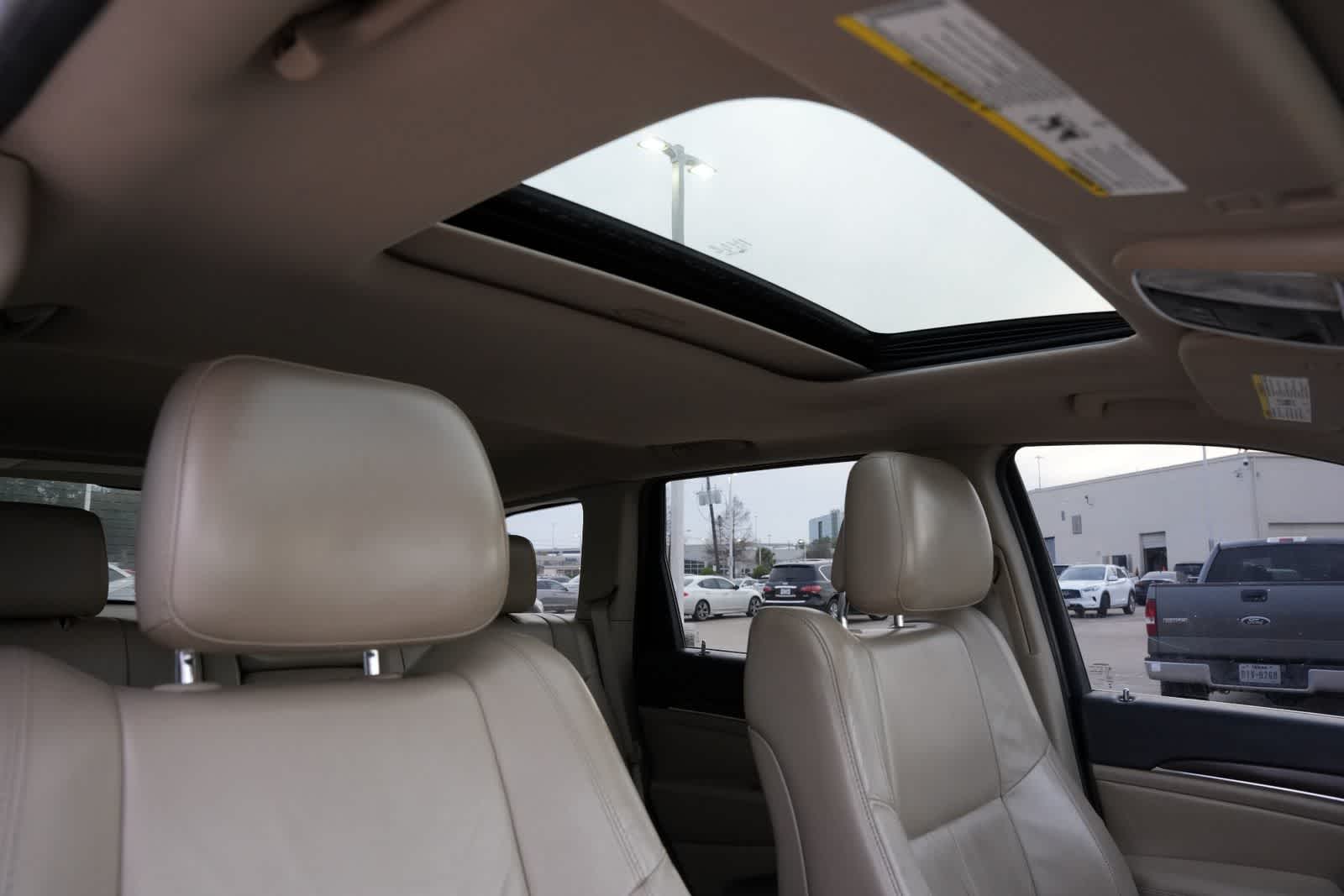 Thumbnail: 2014 Jeep Grand Cherokee - 23