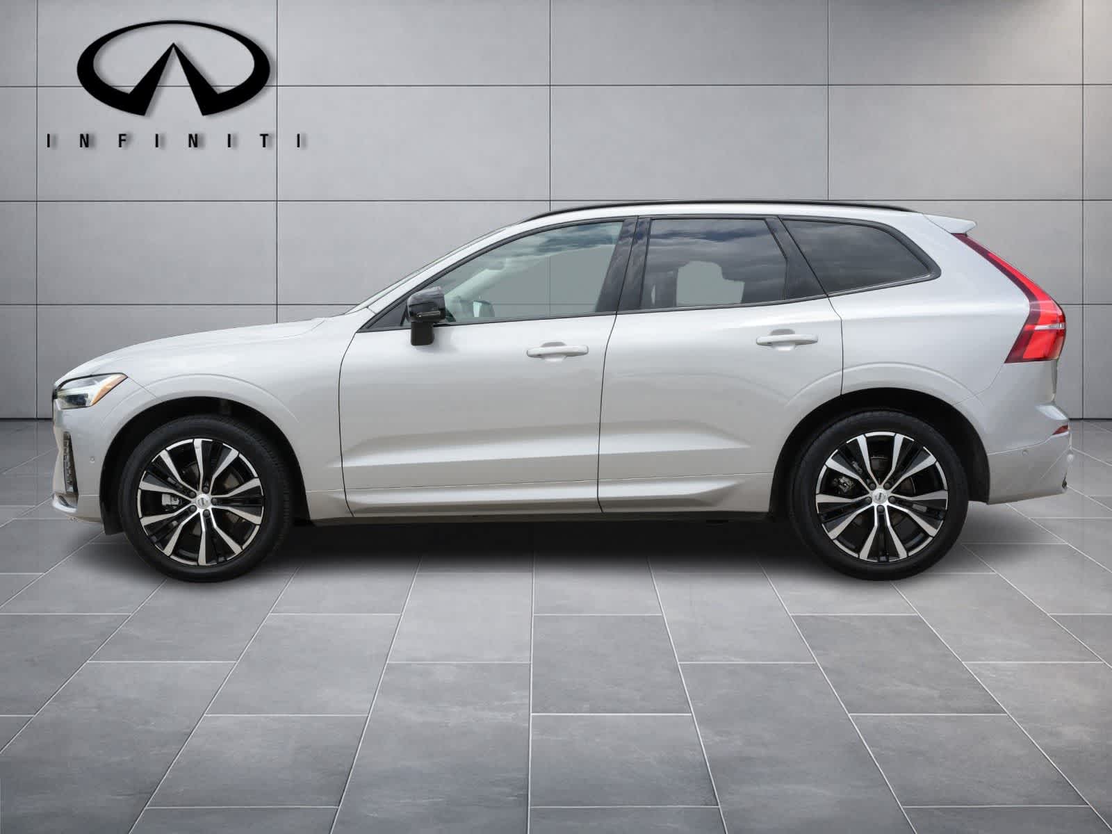 Thumbnail: 2025 Volvo XC60 - 4