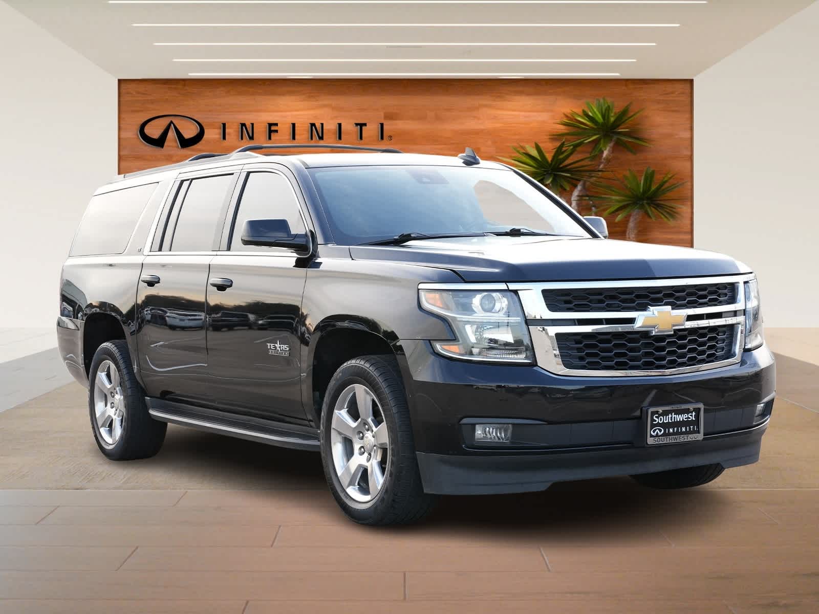 Thumbnail: 2020 Chevrolet Suburban - 3