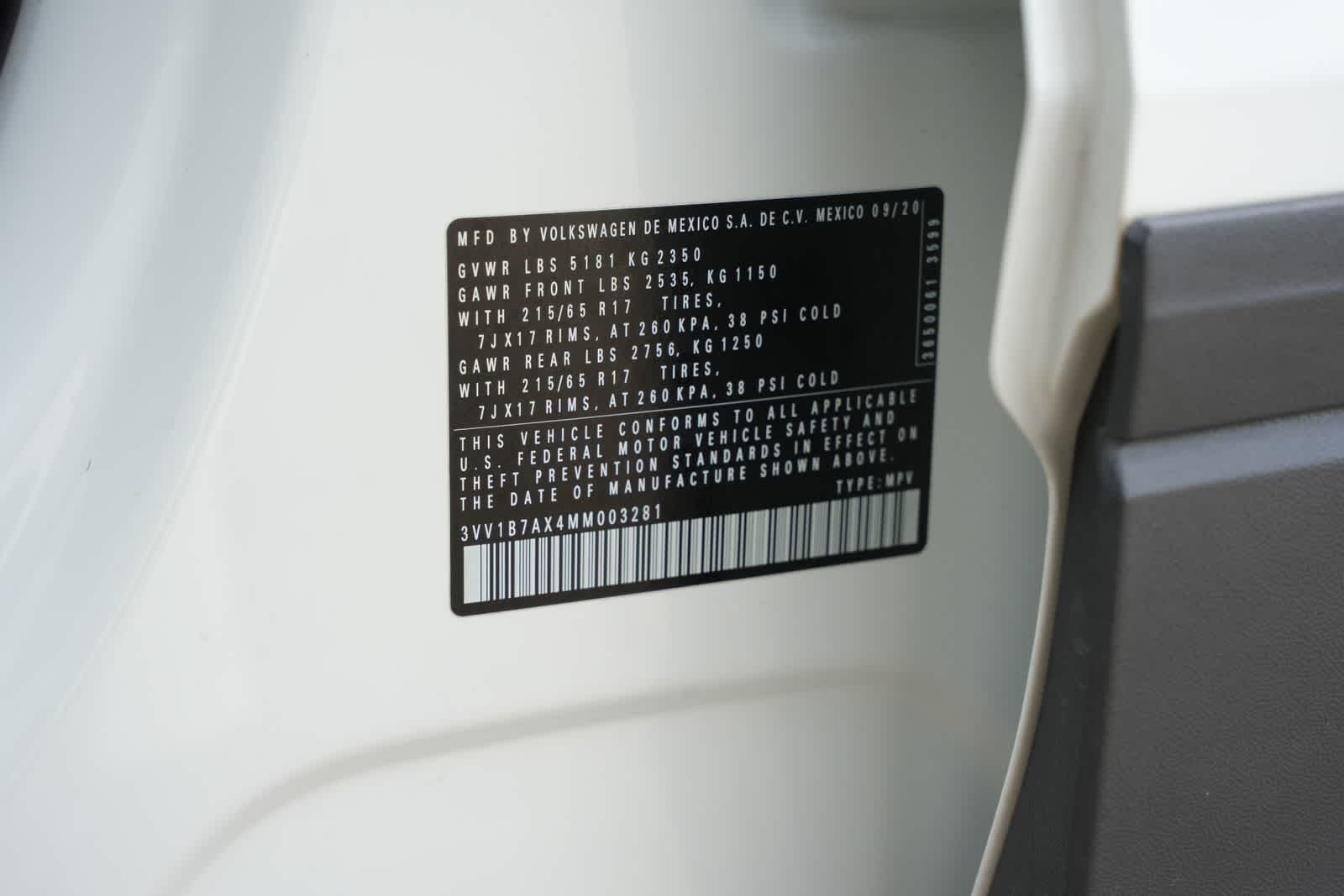 Thumbnail: 2021 Volkswagen Tiguan - 24