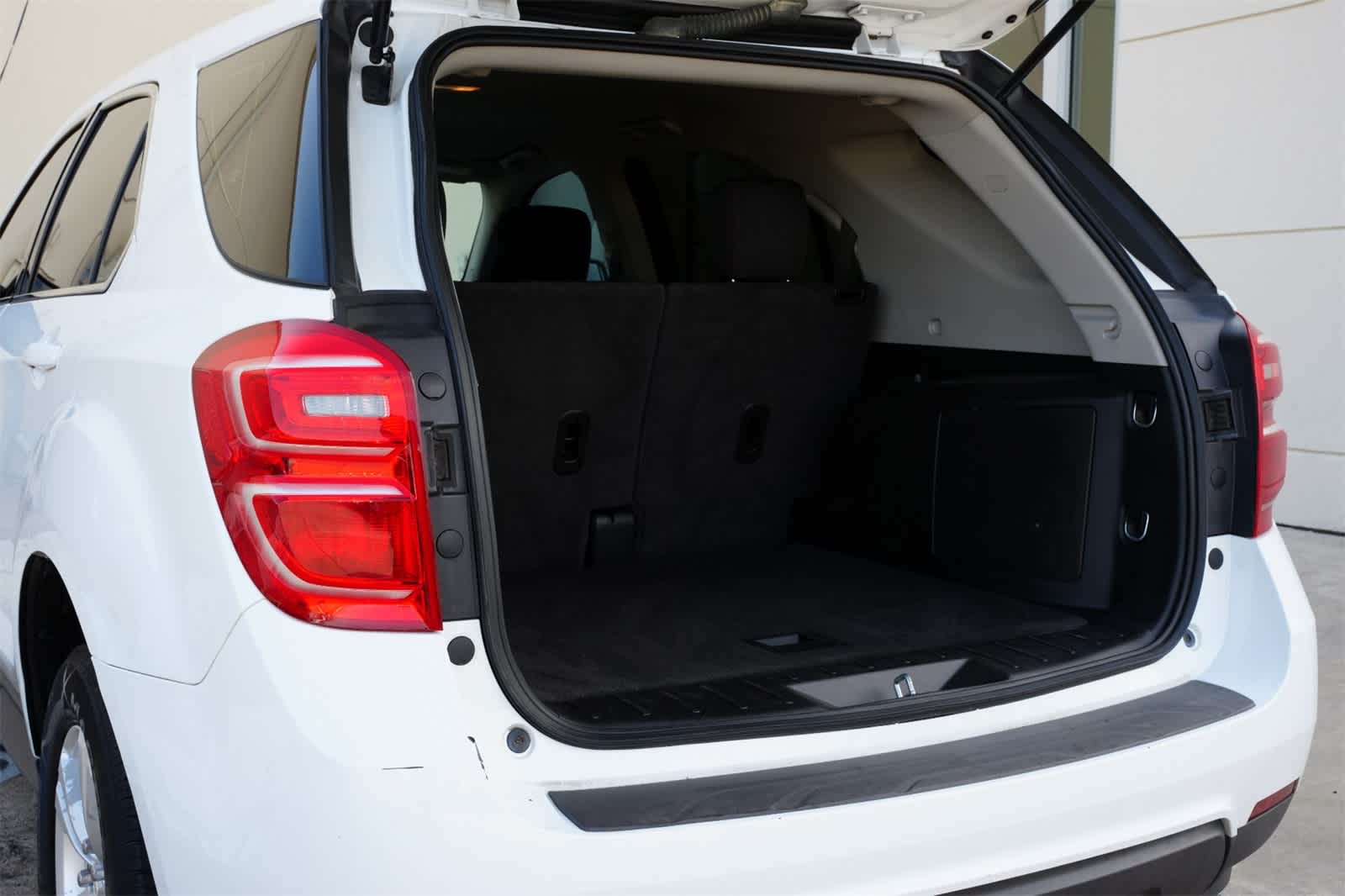 Thumbnail: 2016 Chevrolet Equinox - 20