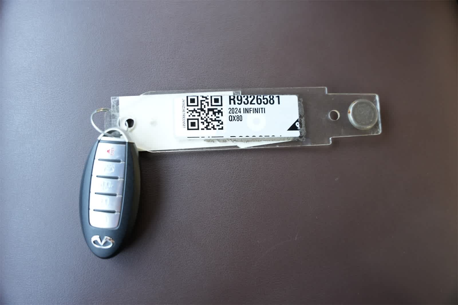 Thumbnail: 2024 INFINITI QX80 - 25