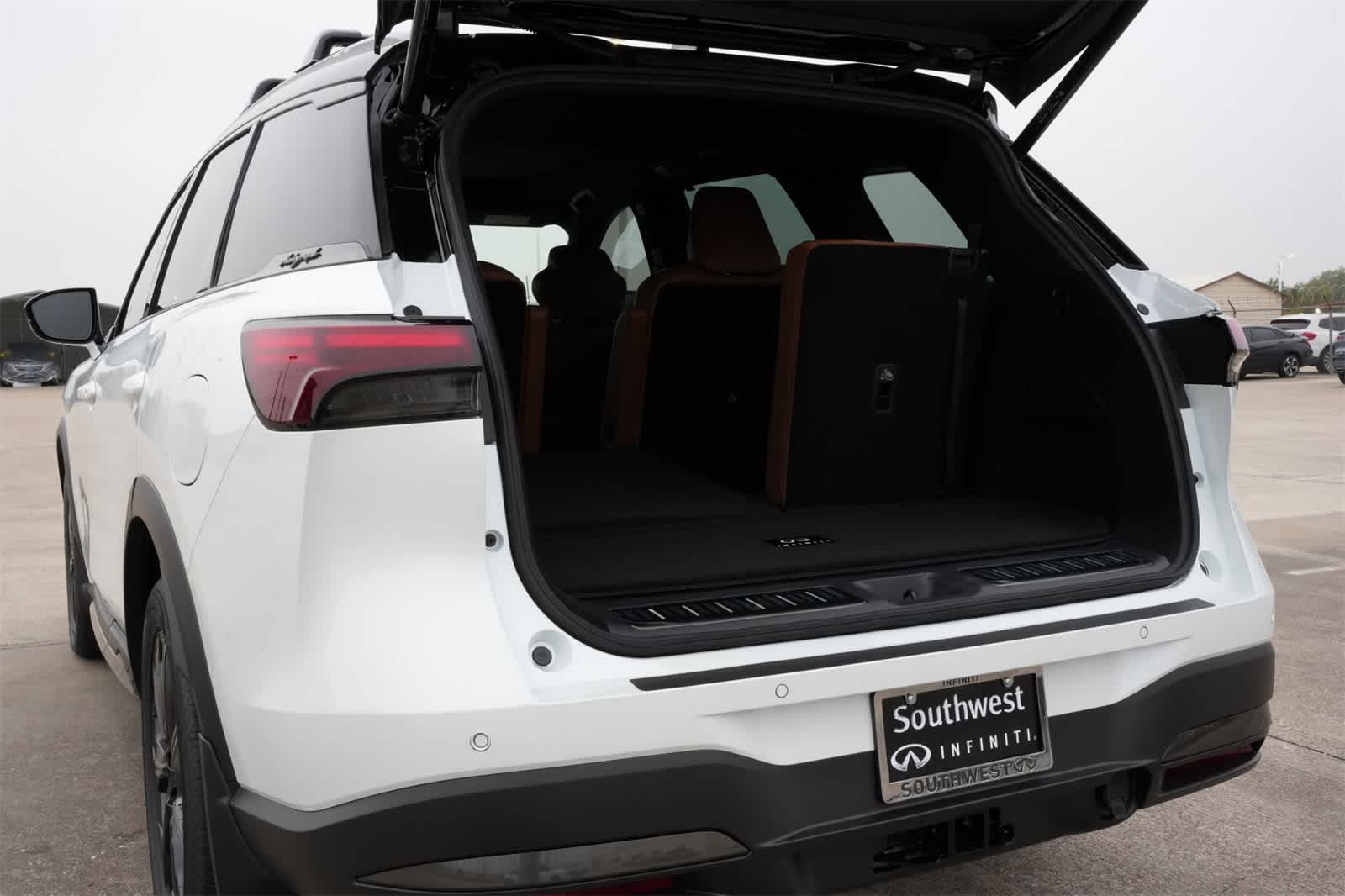 Thumbnail: 2026 INFINITI QX60 - 20