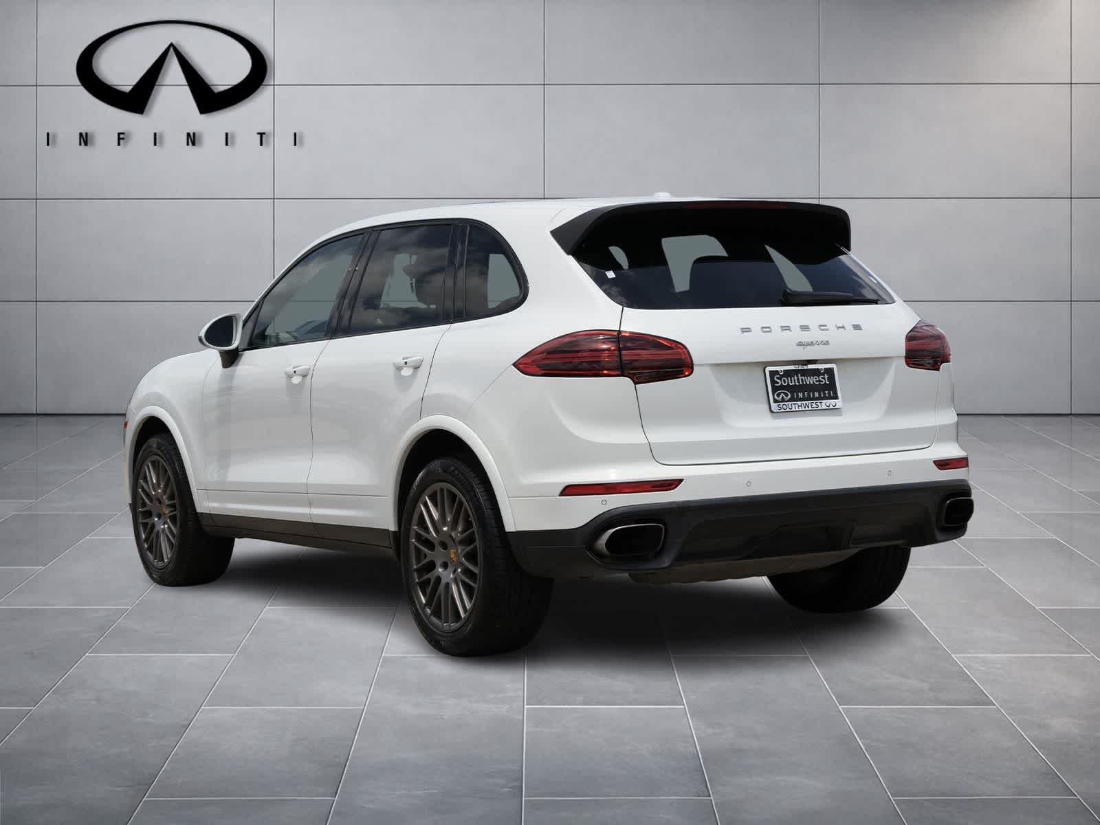 Thumbnail: 2017 Porsche Cayenne - 5