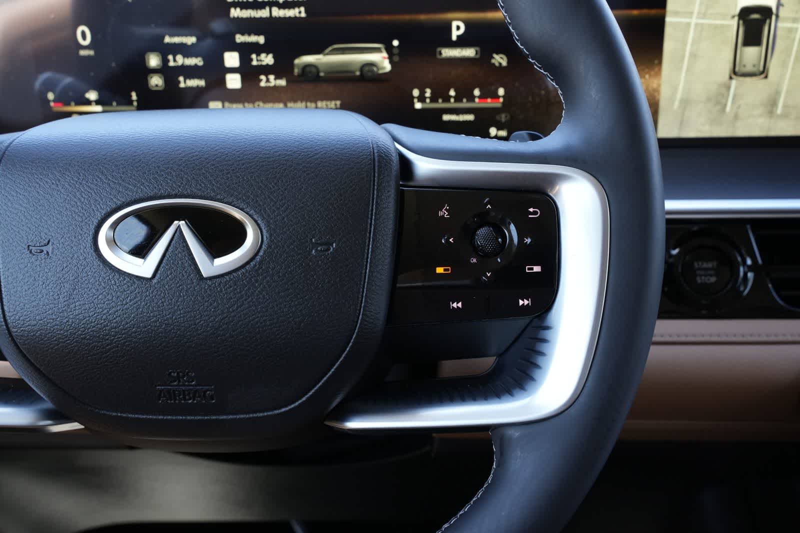 Thumbnail: 2026 INFINITI QX80 - 11