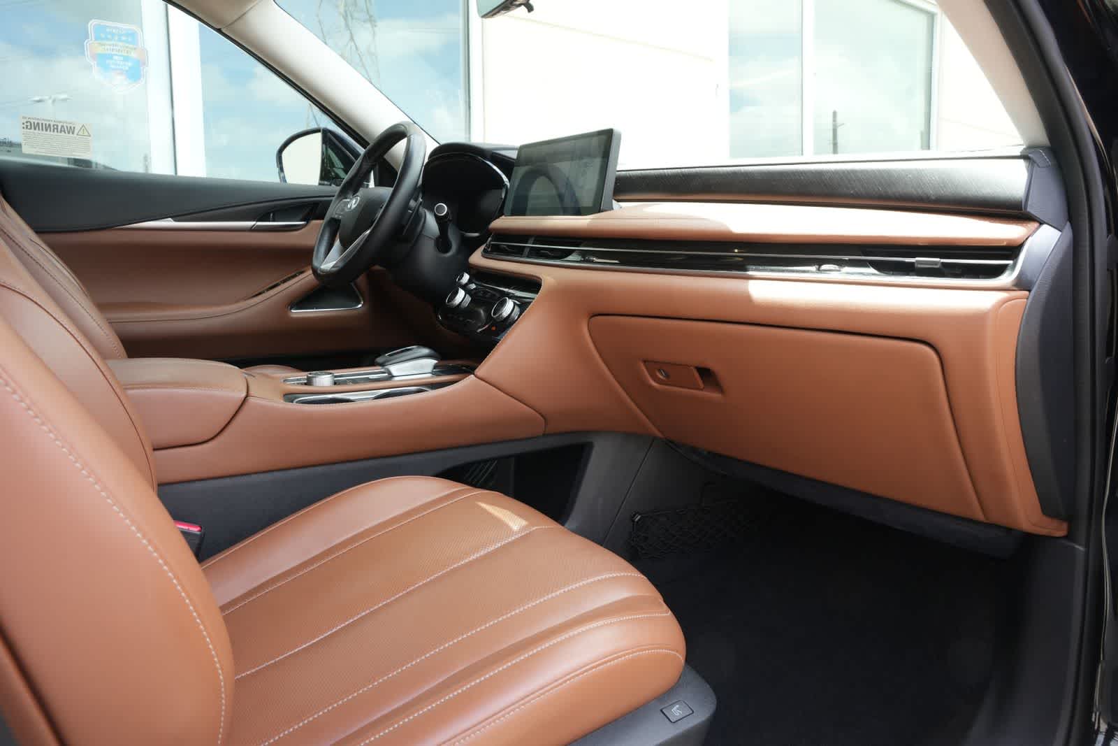 Thumbnail: 2023 INFINITI QX60 - 22