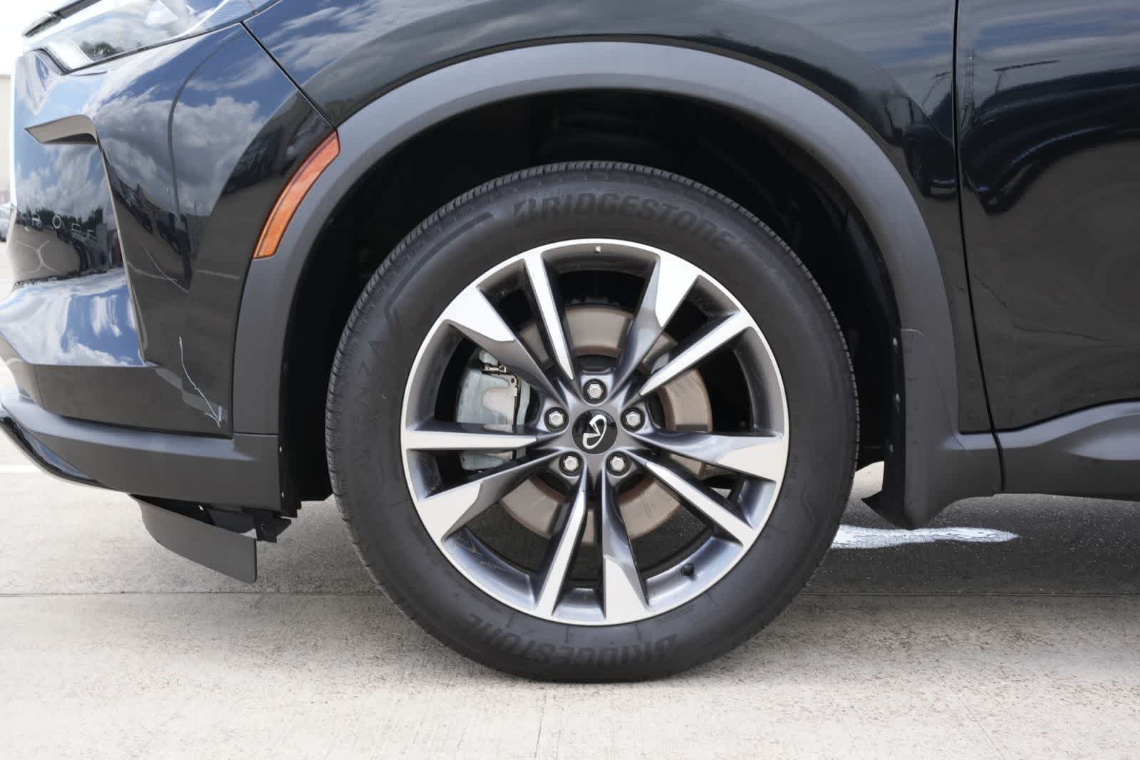 Thumbnail: 2023 INFINITI QX60 - 24