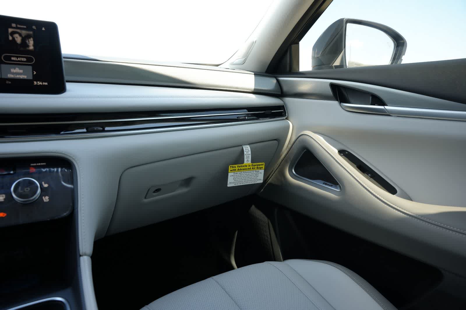 Thumbnail: 2027 INFINITI QX60 - 8