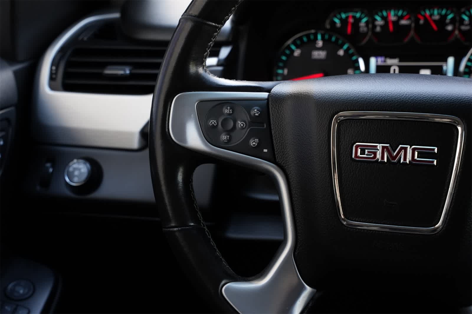 Thumbnail: 2020 GMC Yukon - 10