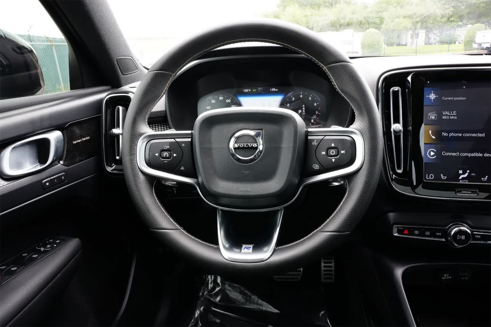Thumbnail: 2020 Volvo XC40 - 9