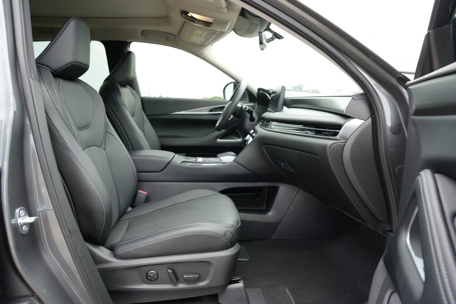 Thumbnail: 2026 INFINITI QX60 - 23