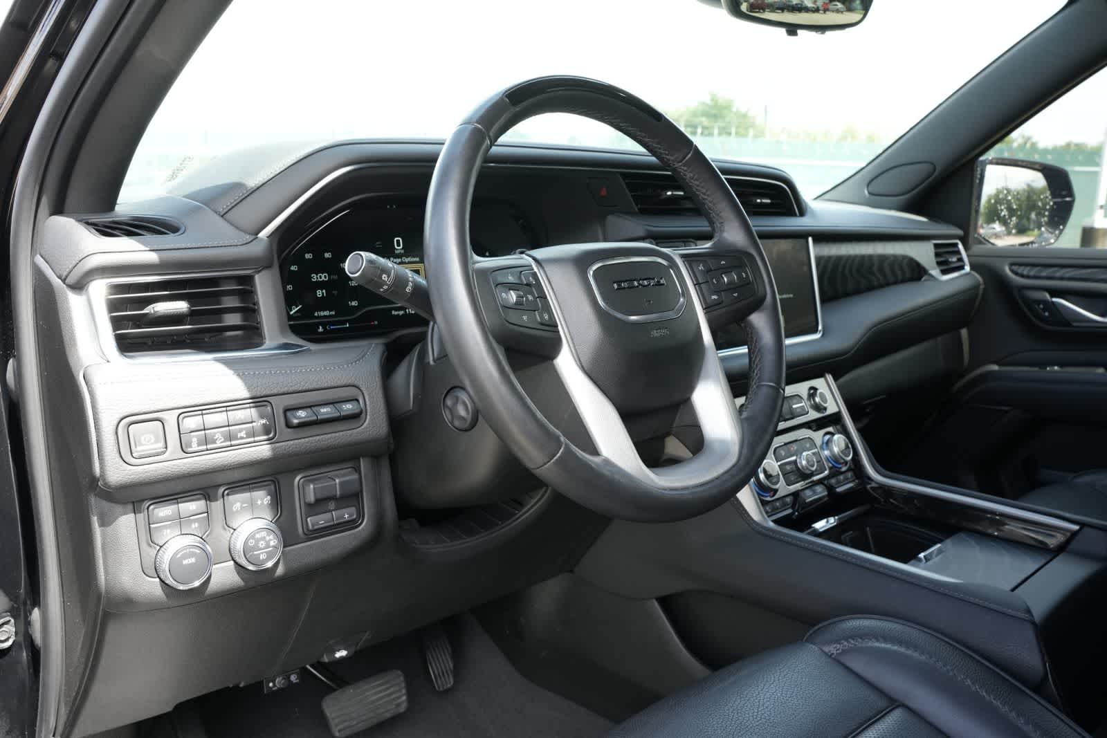Thumbnail: 2023 GMC Yukon XL - 15