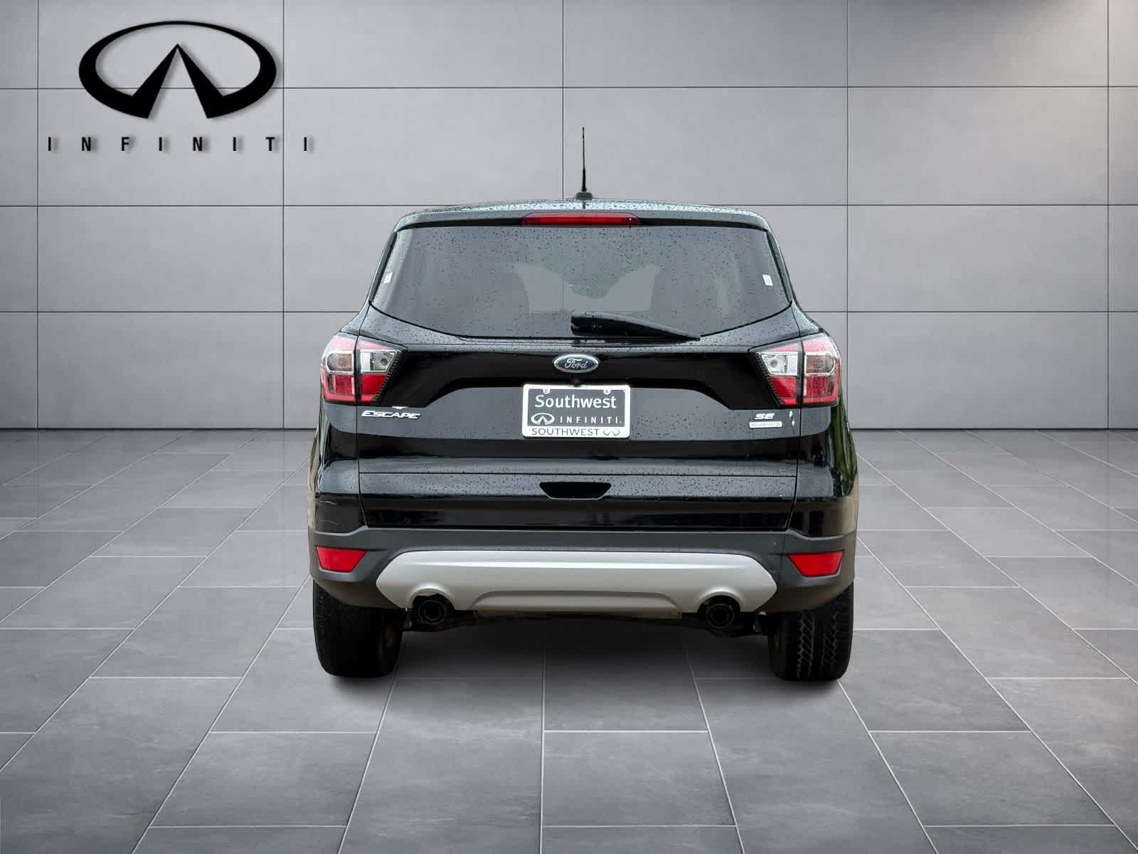 Thumbnail: 2017 Ford Escape - 6