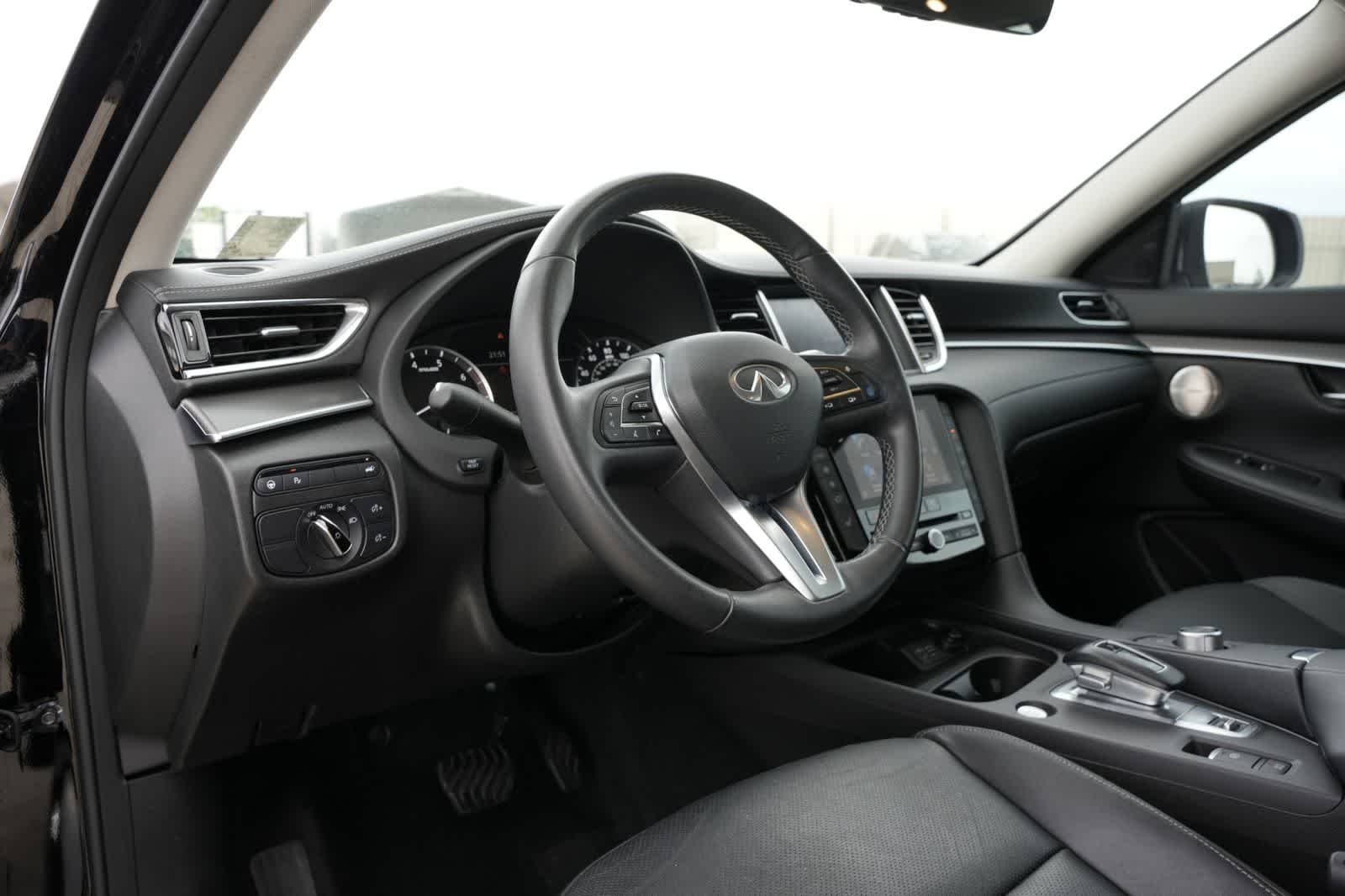 Thumbnail: 2023 INFINITI QX50 - 11