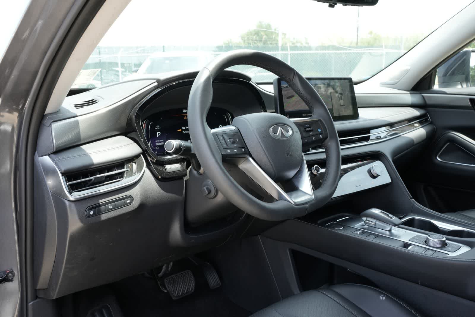 Thumbnail: 2025 INFINITI QX60 - 16