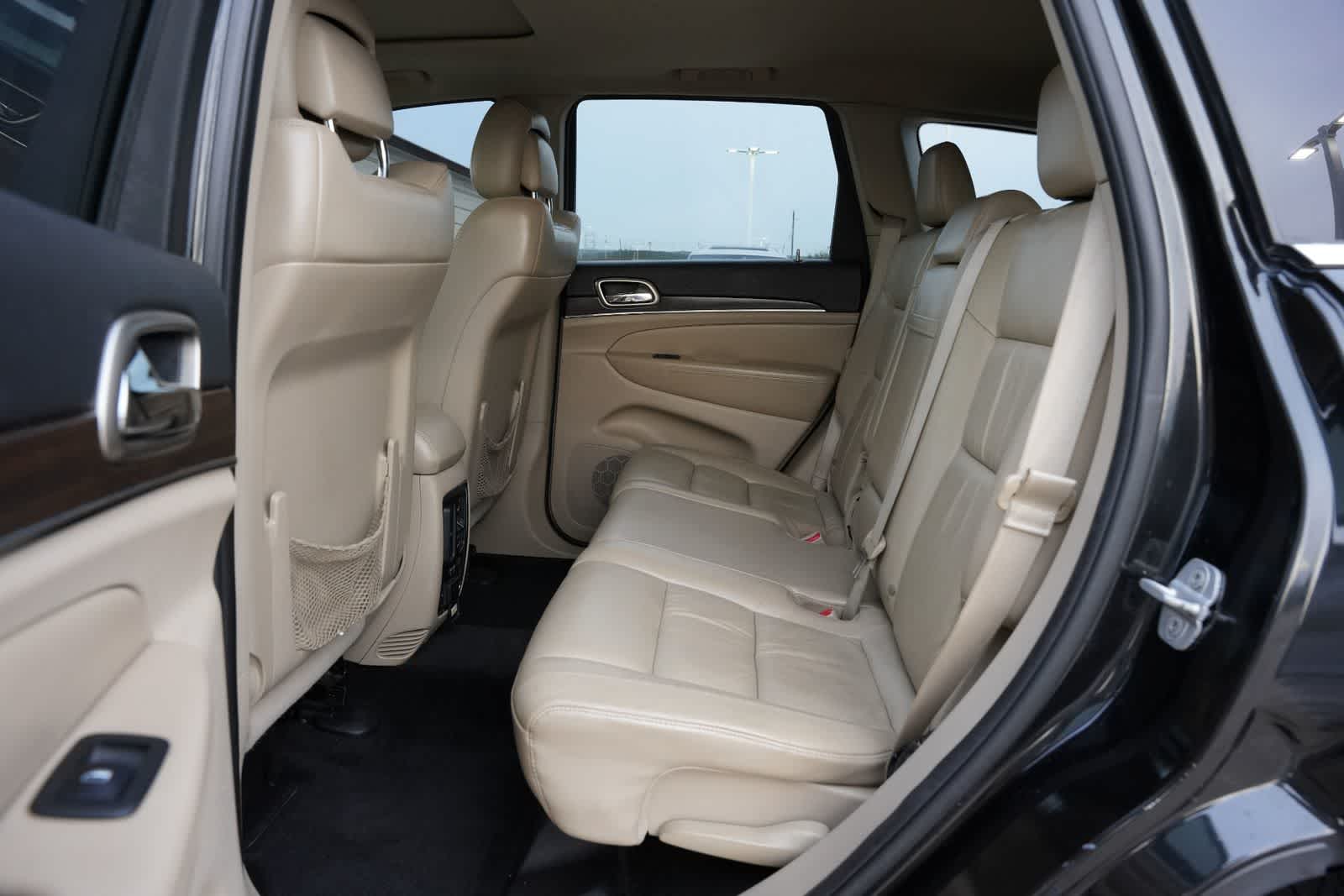 Thumbnail: 2014 Jeep Grand Cherokee - 18