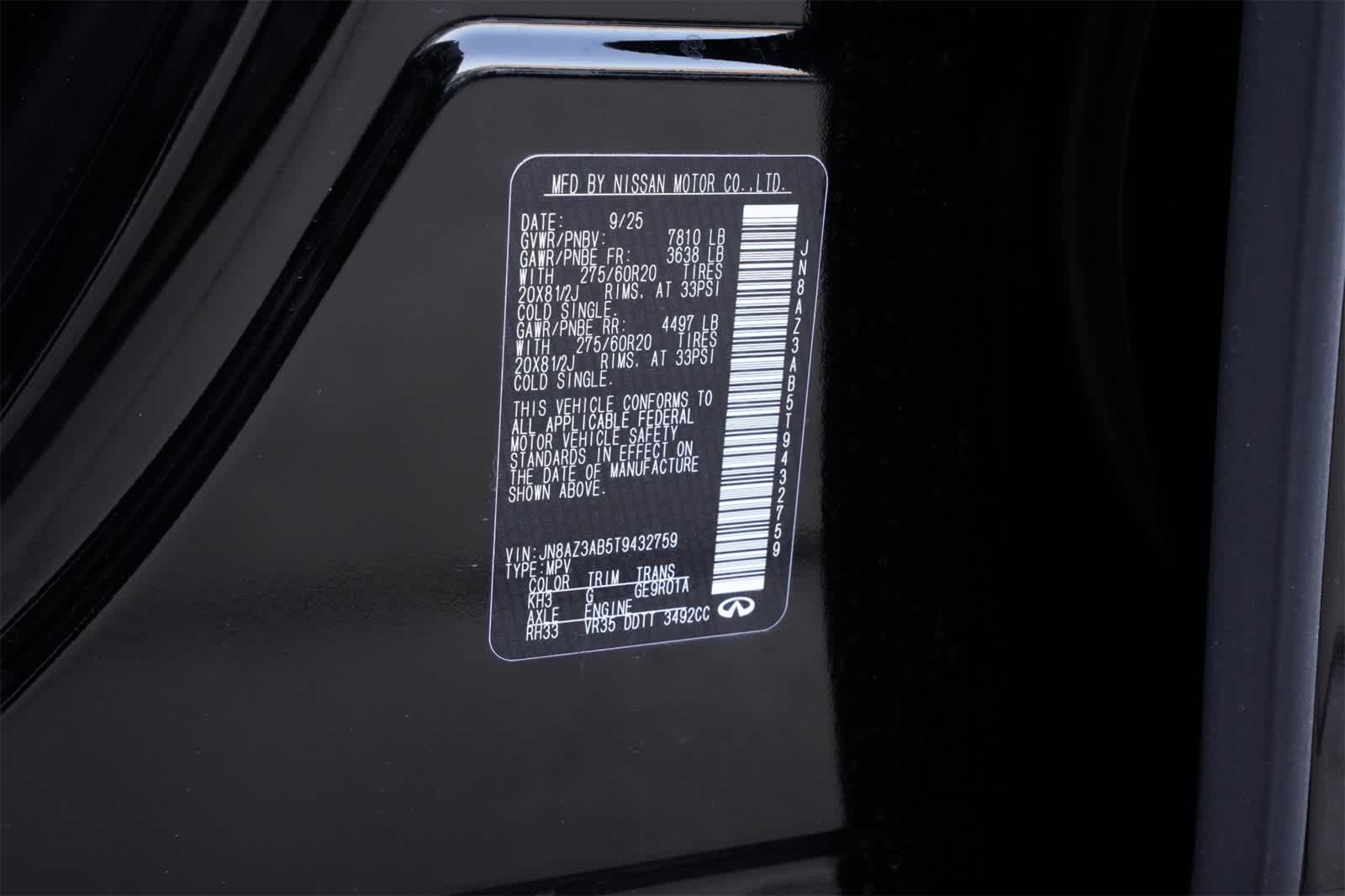 Thumbnail: 2026 INFINITI QX80 - 26