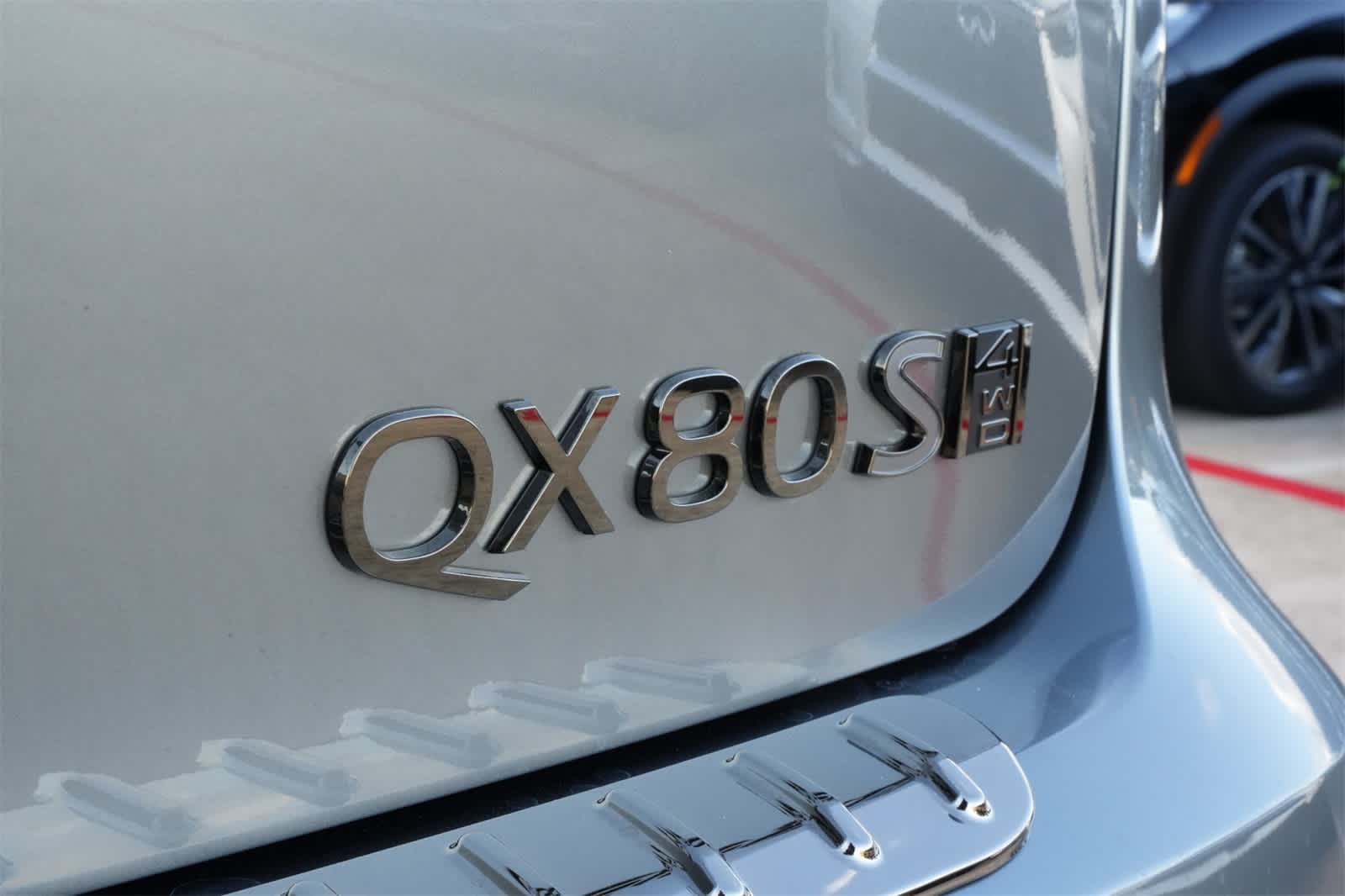 Thumbnail: 2026 INFINITI QX80 - 20