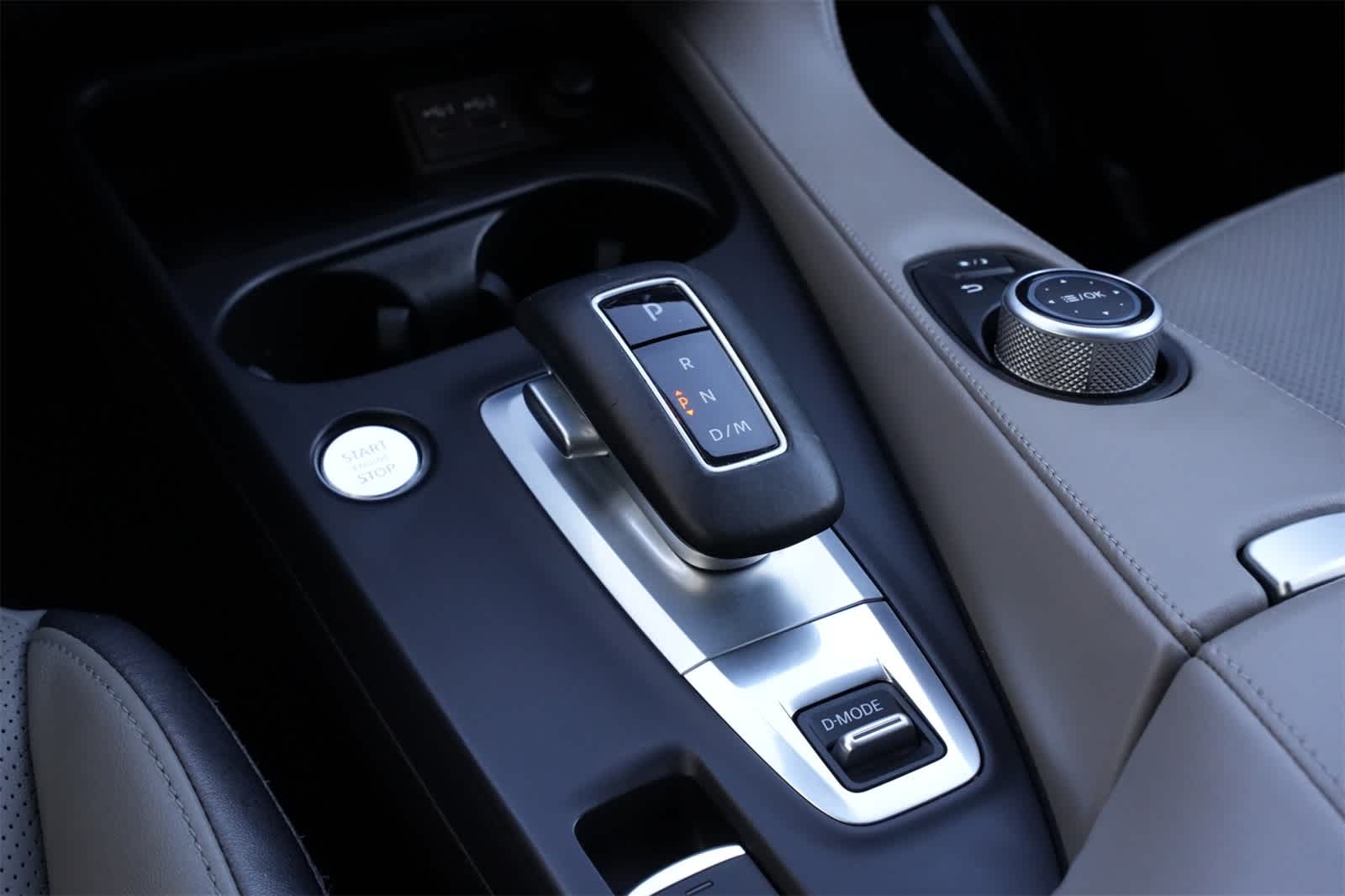 Thumbnail: 2023 INFINITI QX50 - 15