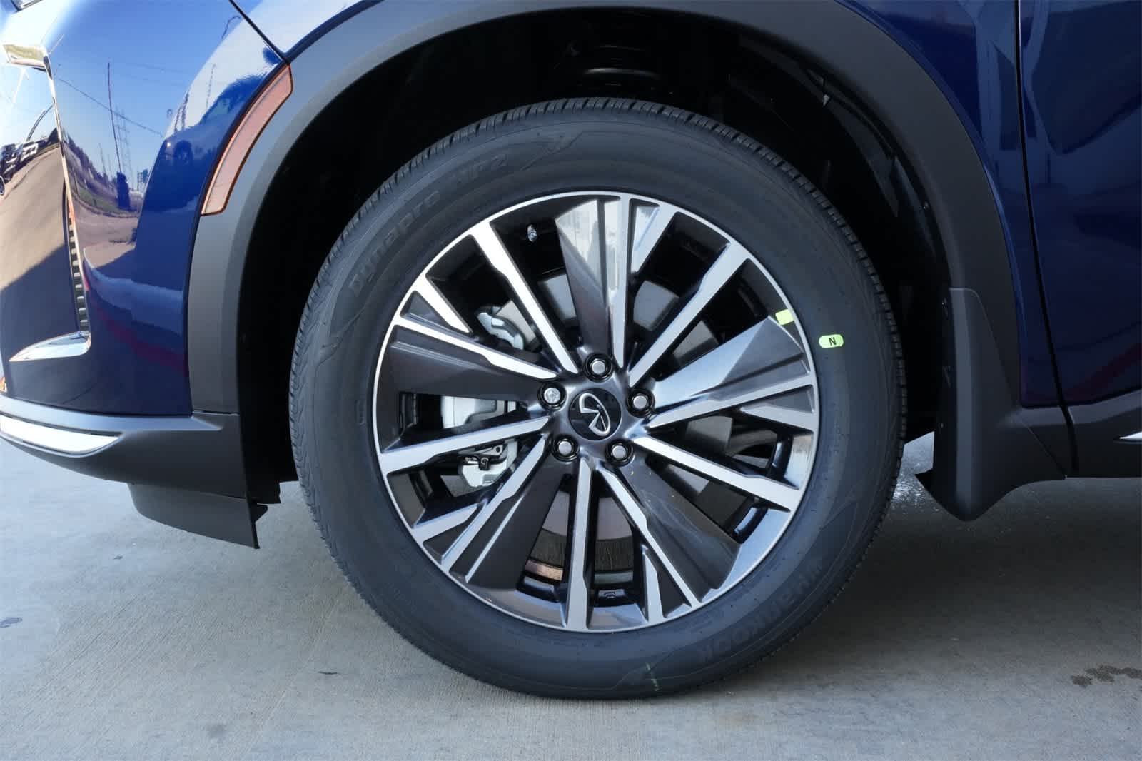 Thumbnail: 2026 INFINITI QX60 - 27