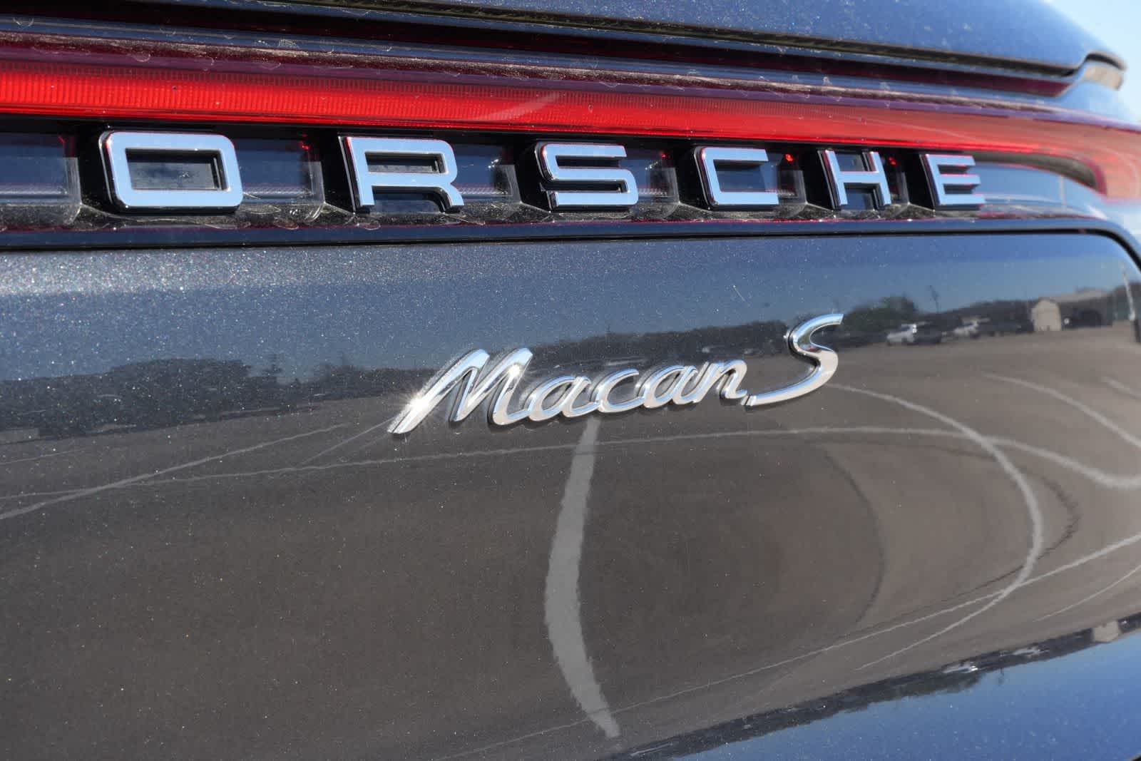 Thumbnail: 2021 Porsche Macan - 20