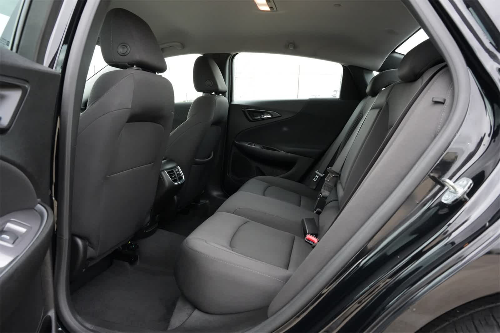 Thumbnail: 2024 Chevrolet Malibu - 18