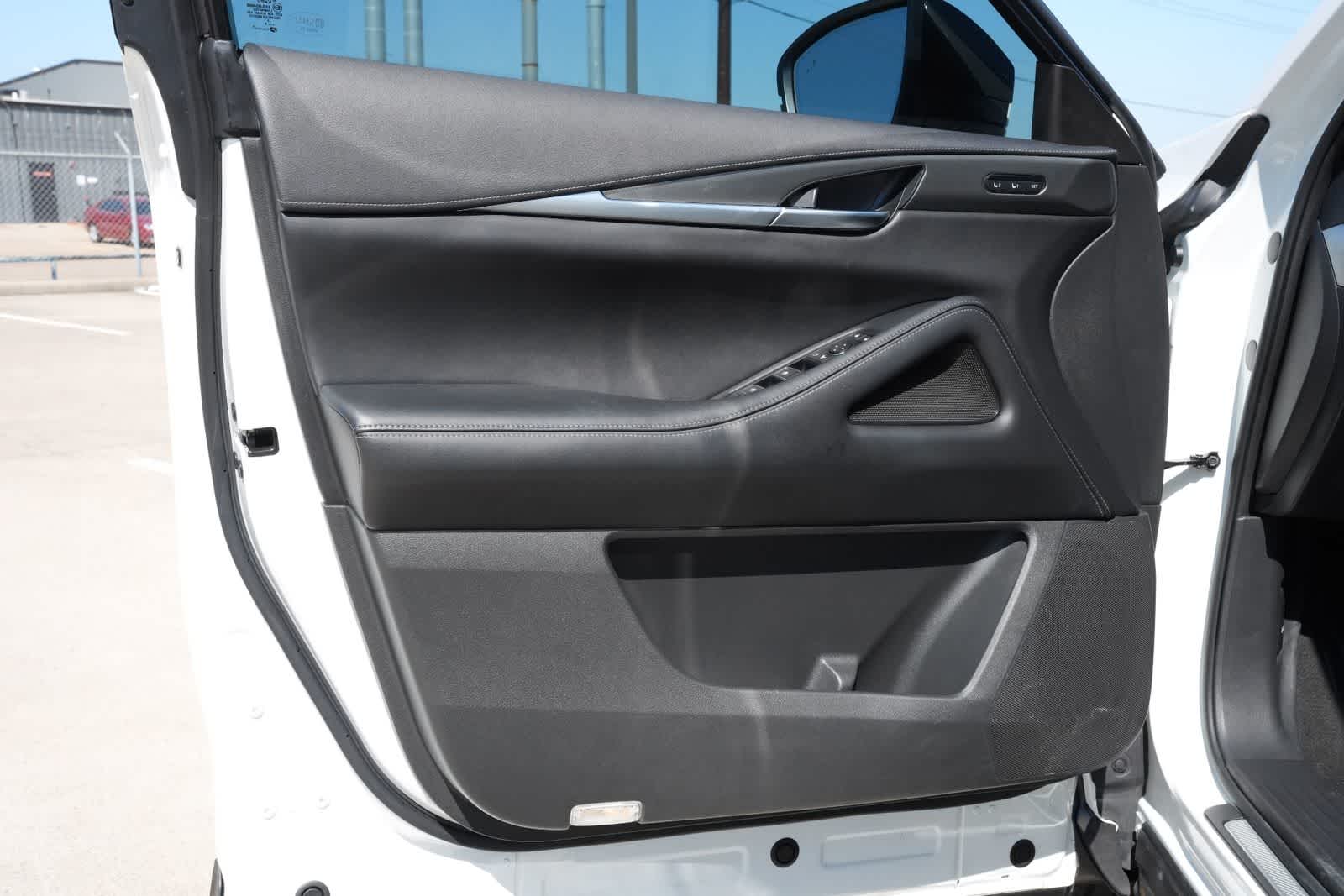 Thumbnail: 2023 INFINITI QX60 - 18