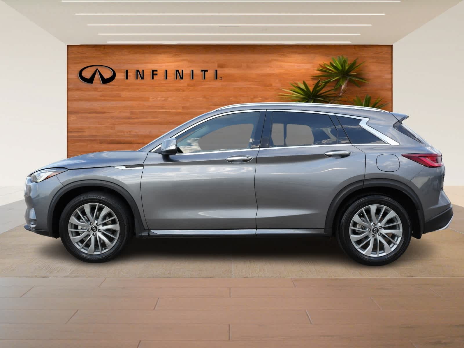 Thumbnail: 2023 INFINITI QX50 - 4
